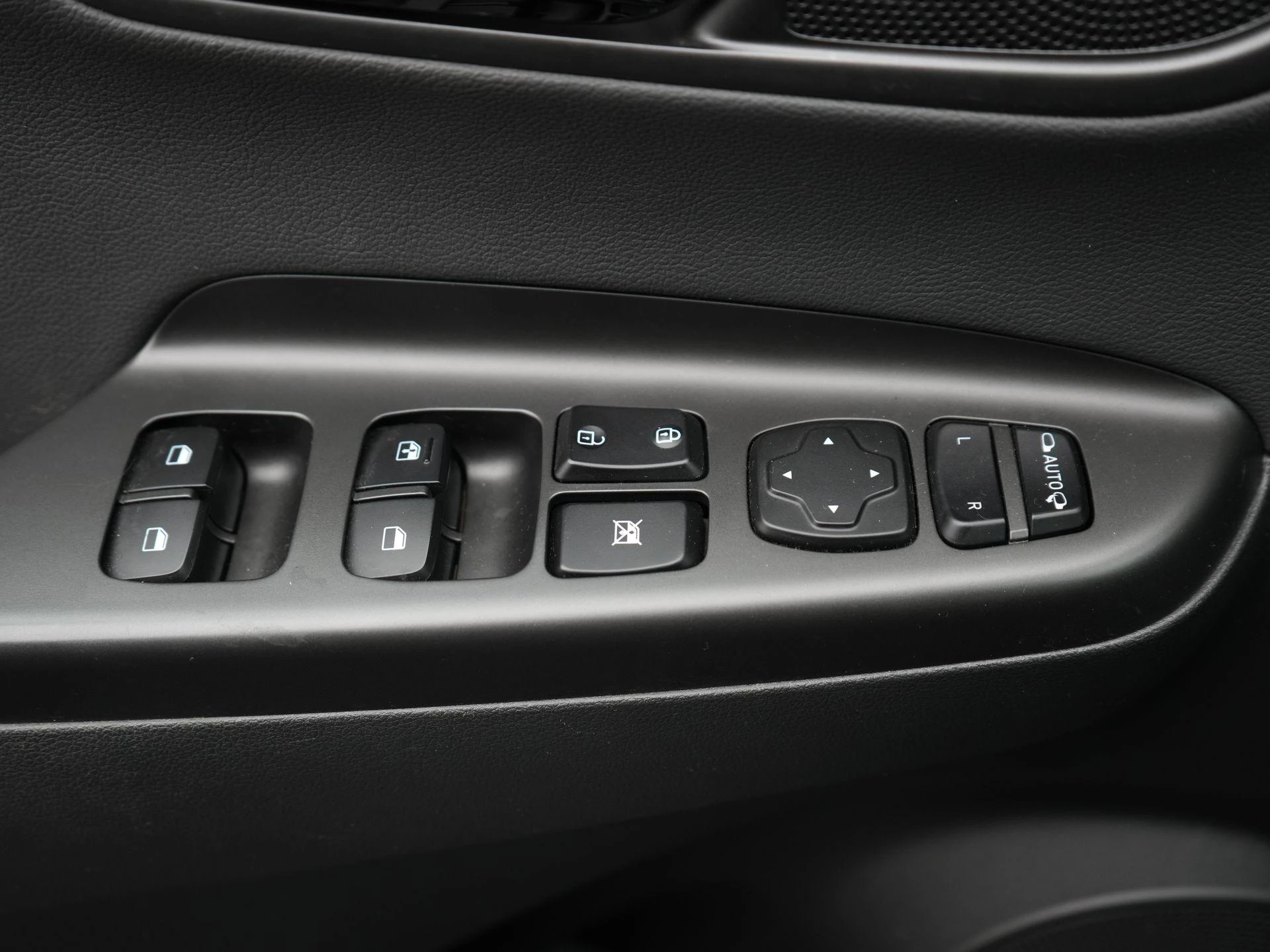 Hyundai-Kona-image-28
