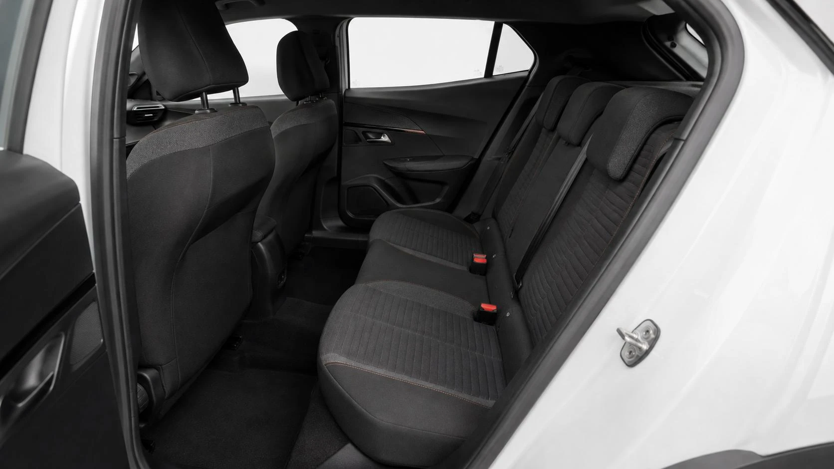 Peugeot-2008-image-12