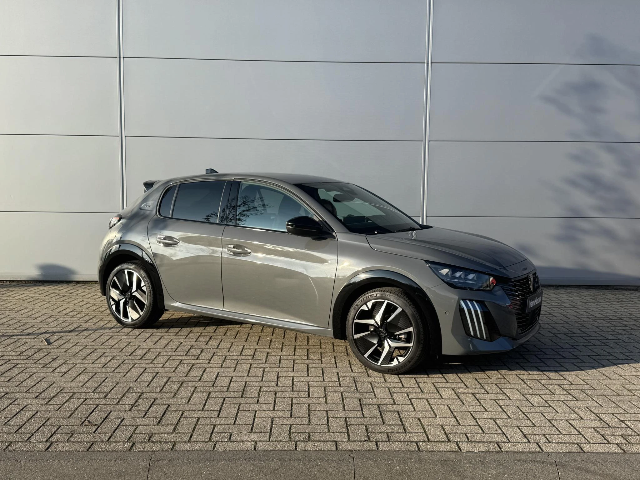 Peugeot-208-image-7
