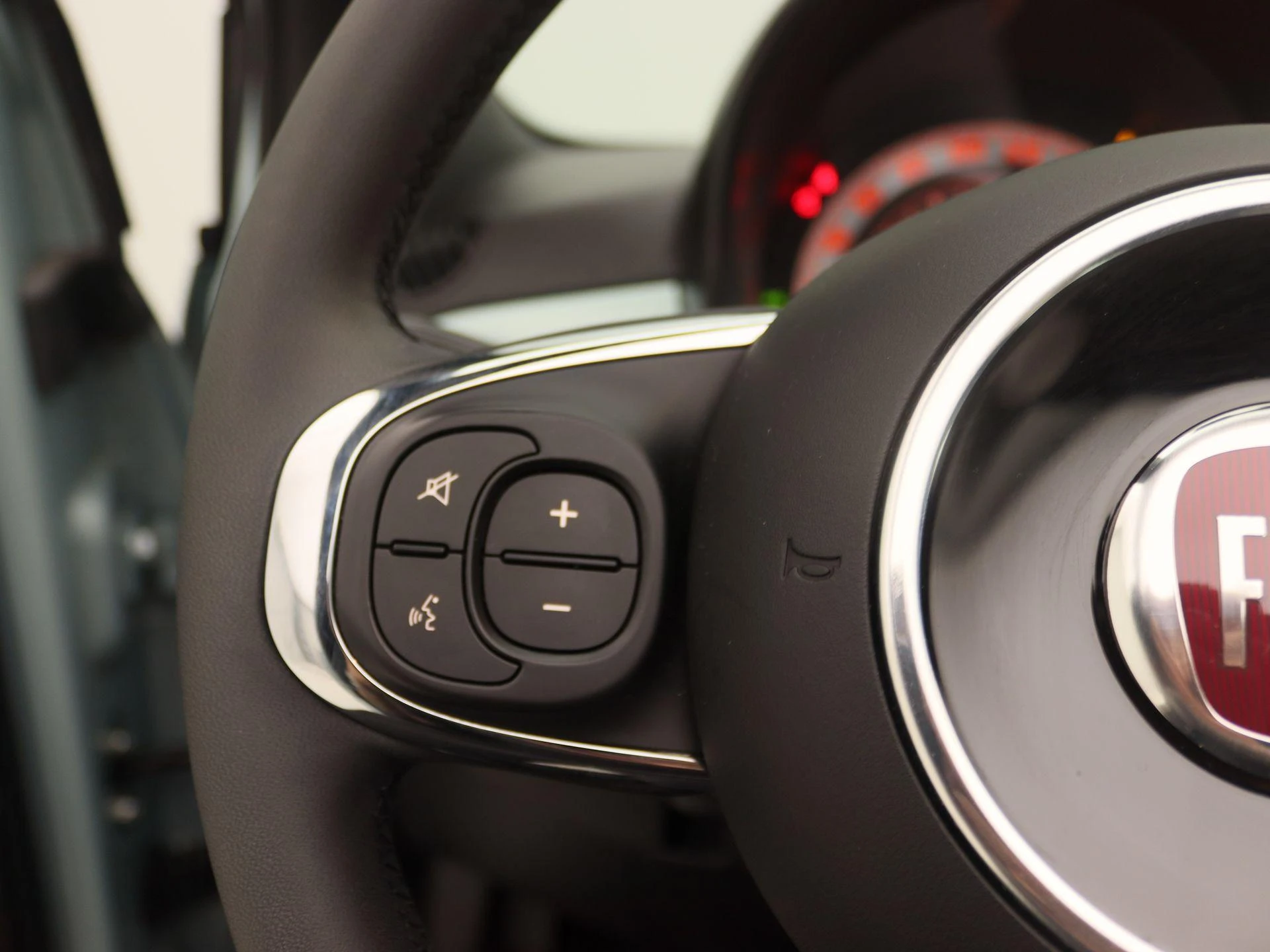 Fiat-500C-image-18