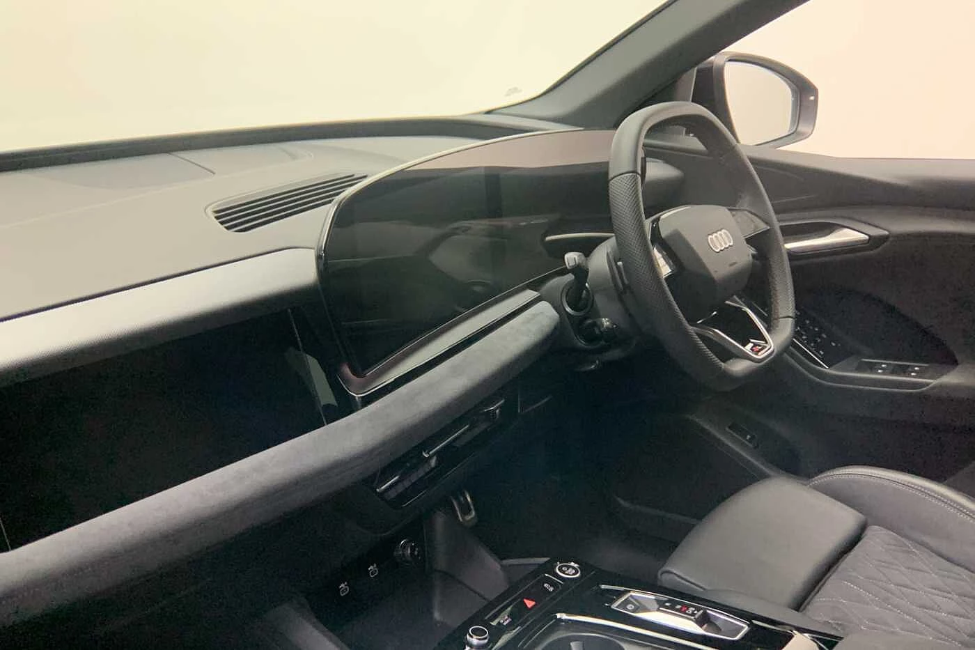 Audi-Q6 e-tron-image-11