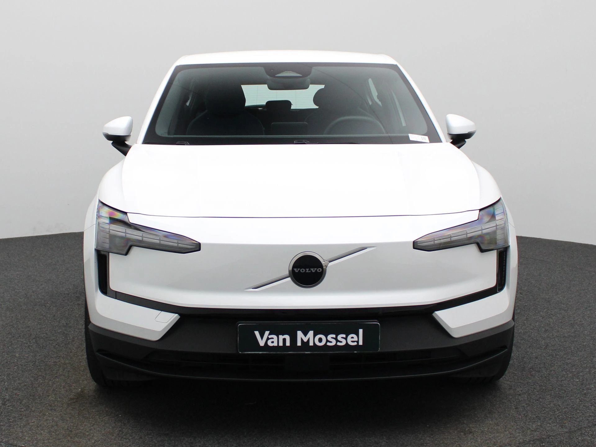 Volvo-EX30-image-2