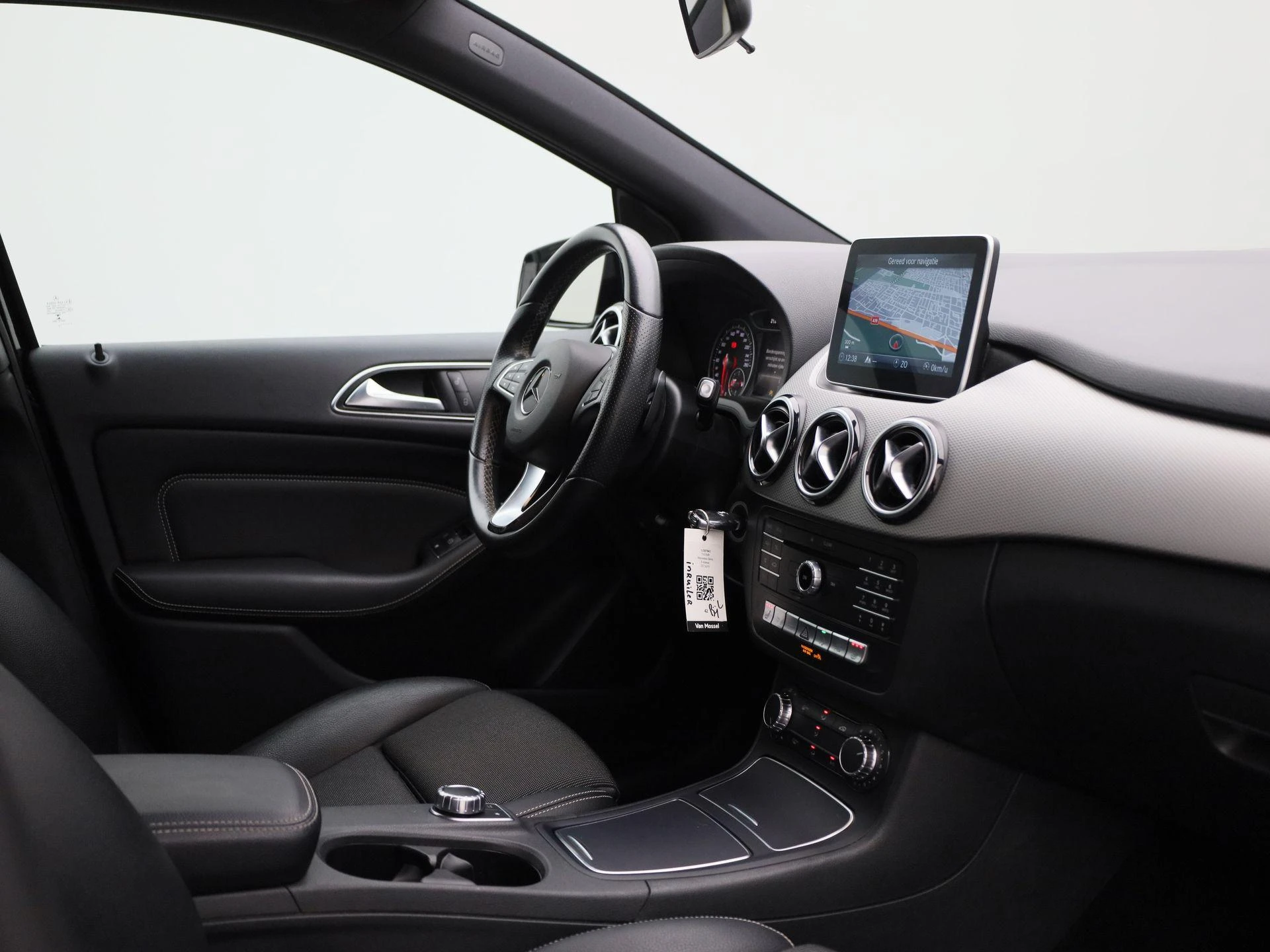 Mercedes-Benz-B-Klasse-image-31