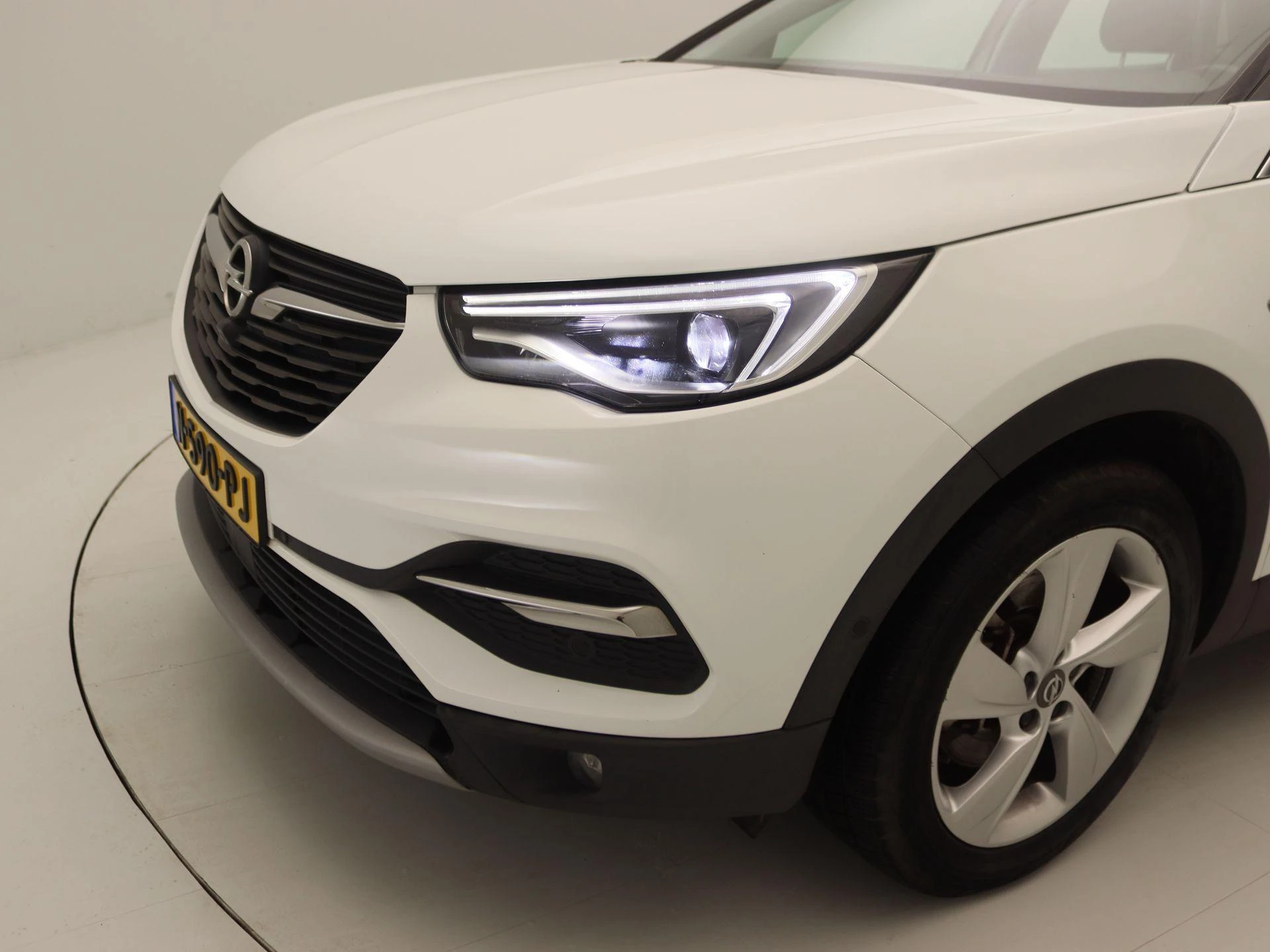 Opel-Grandland X-image-14