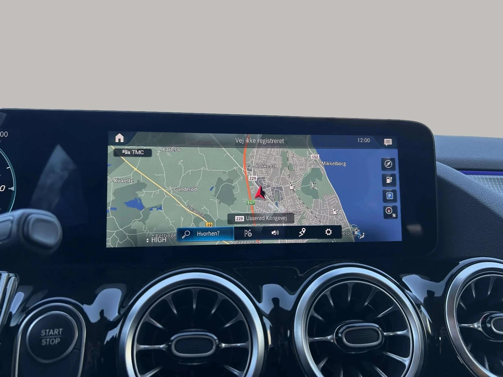 Mercedes-Benz-EQA-image-16