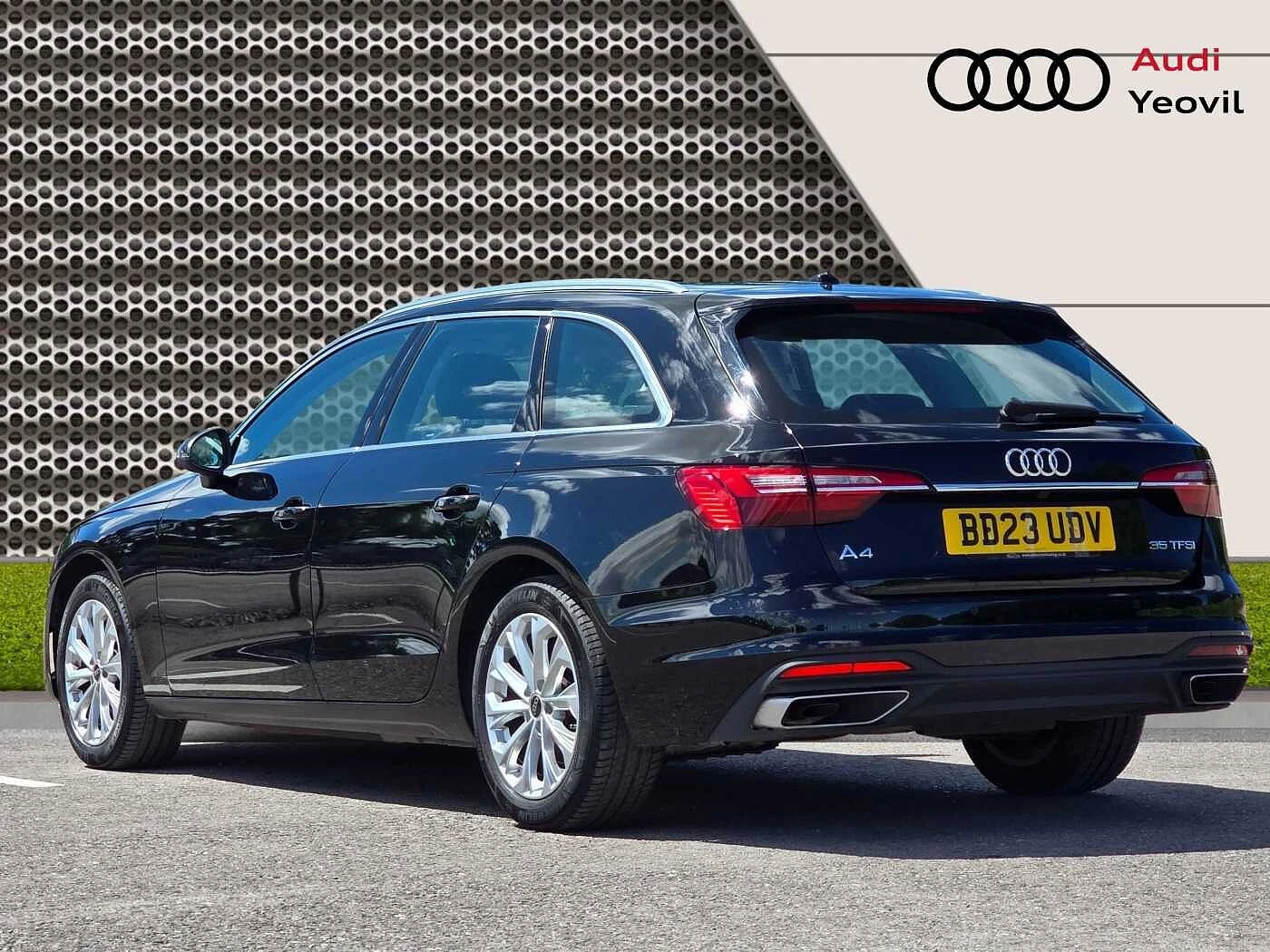 Audi-A4-image-2