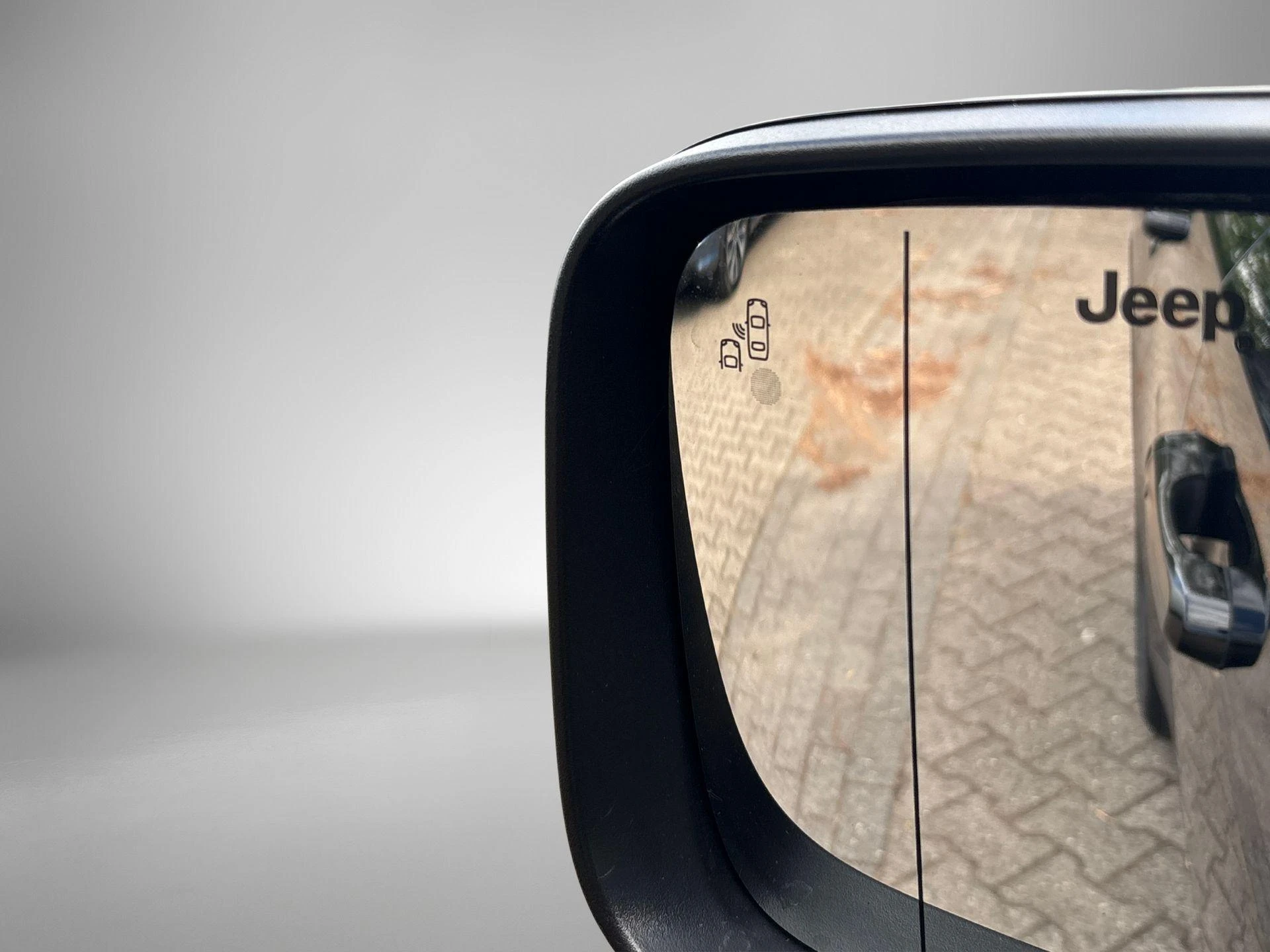 Jeep-Renegade-image-18