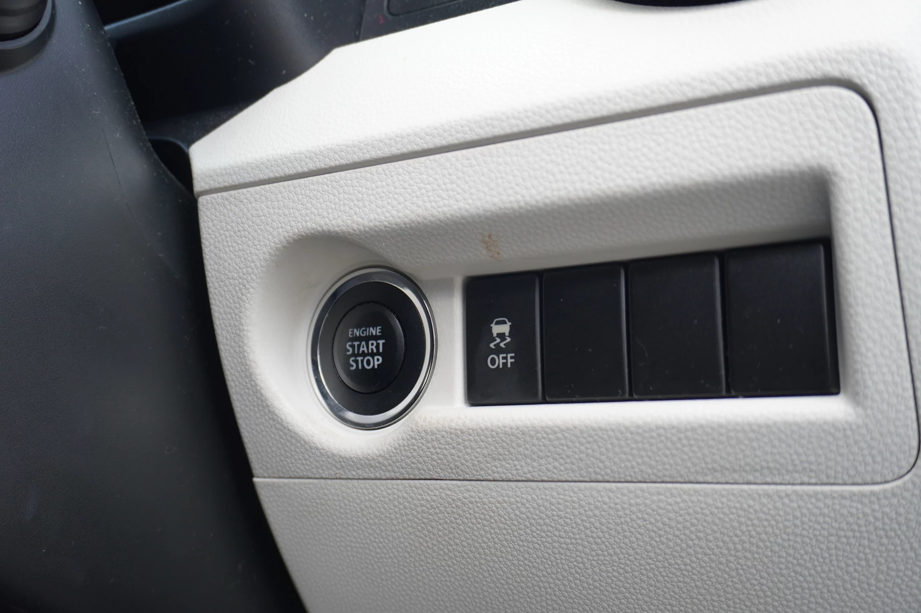 Suzuki-Ignis-image-23