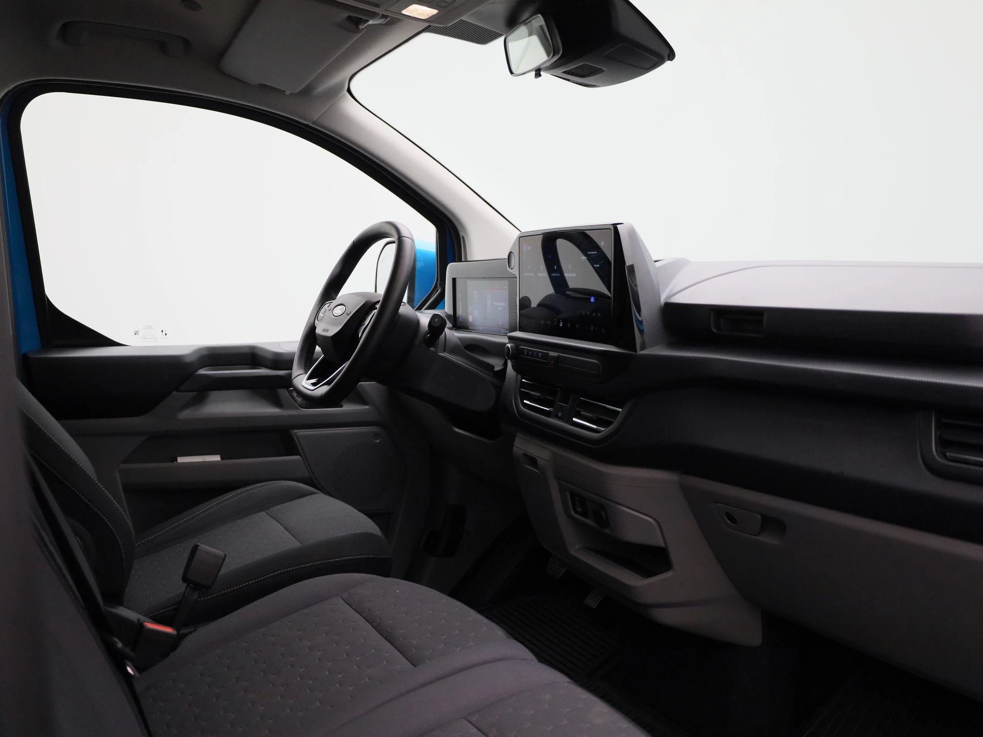 Ford-Transit Custom-image-26