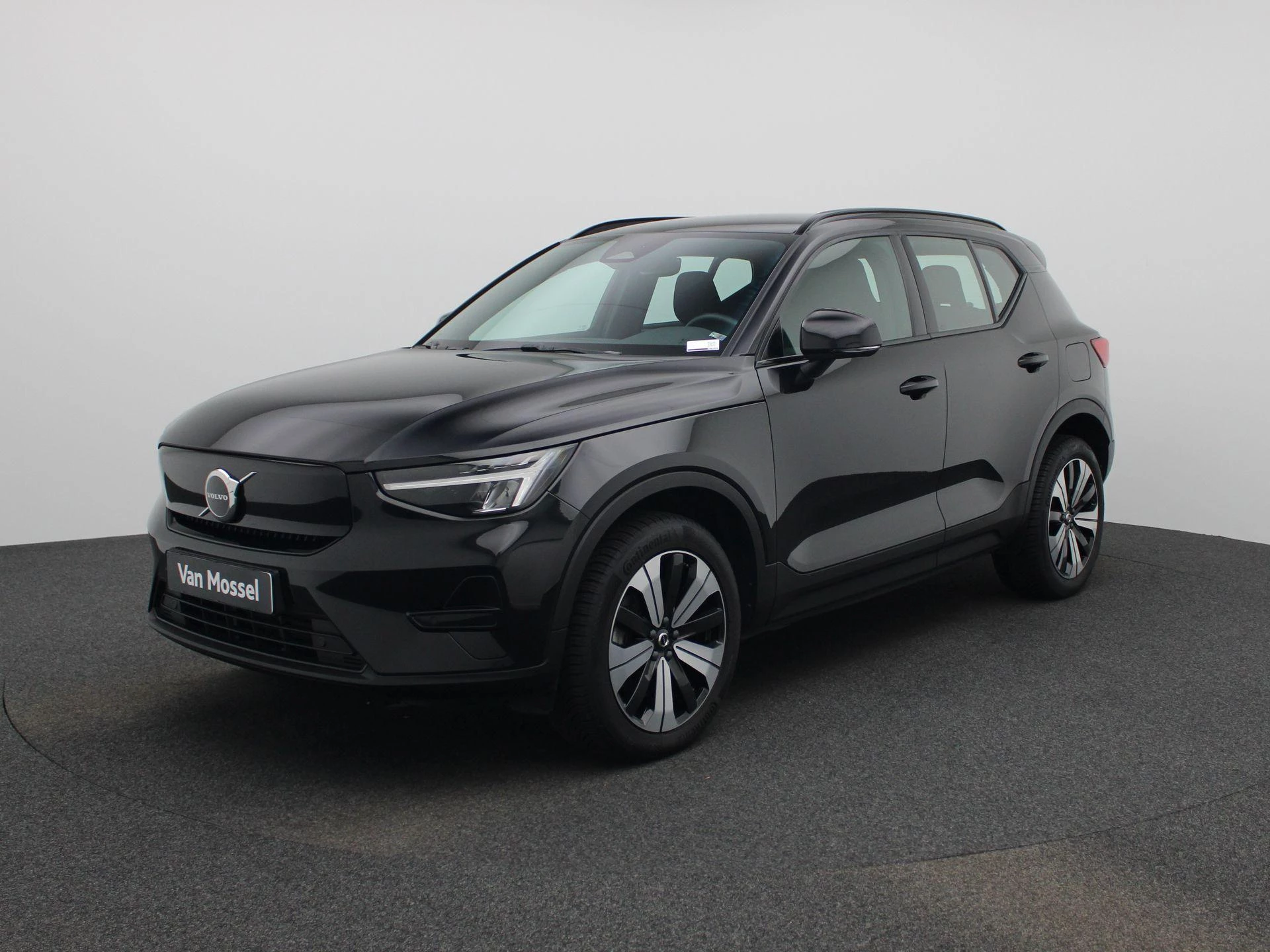 Volvo-XC40-image-0