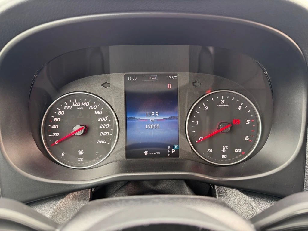 Mercedes-Benz-Vito 116-image-13