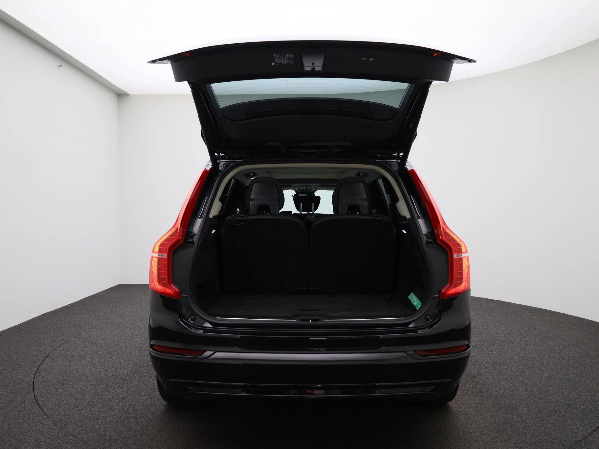 Volvo-XC90-image-10