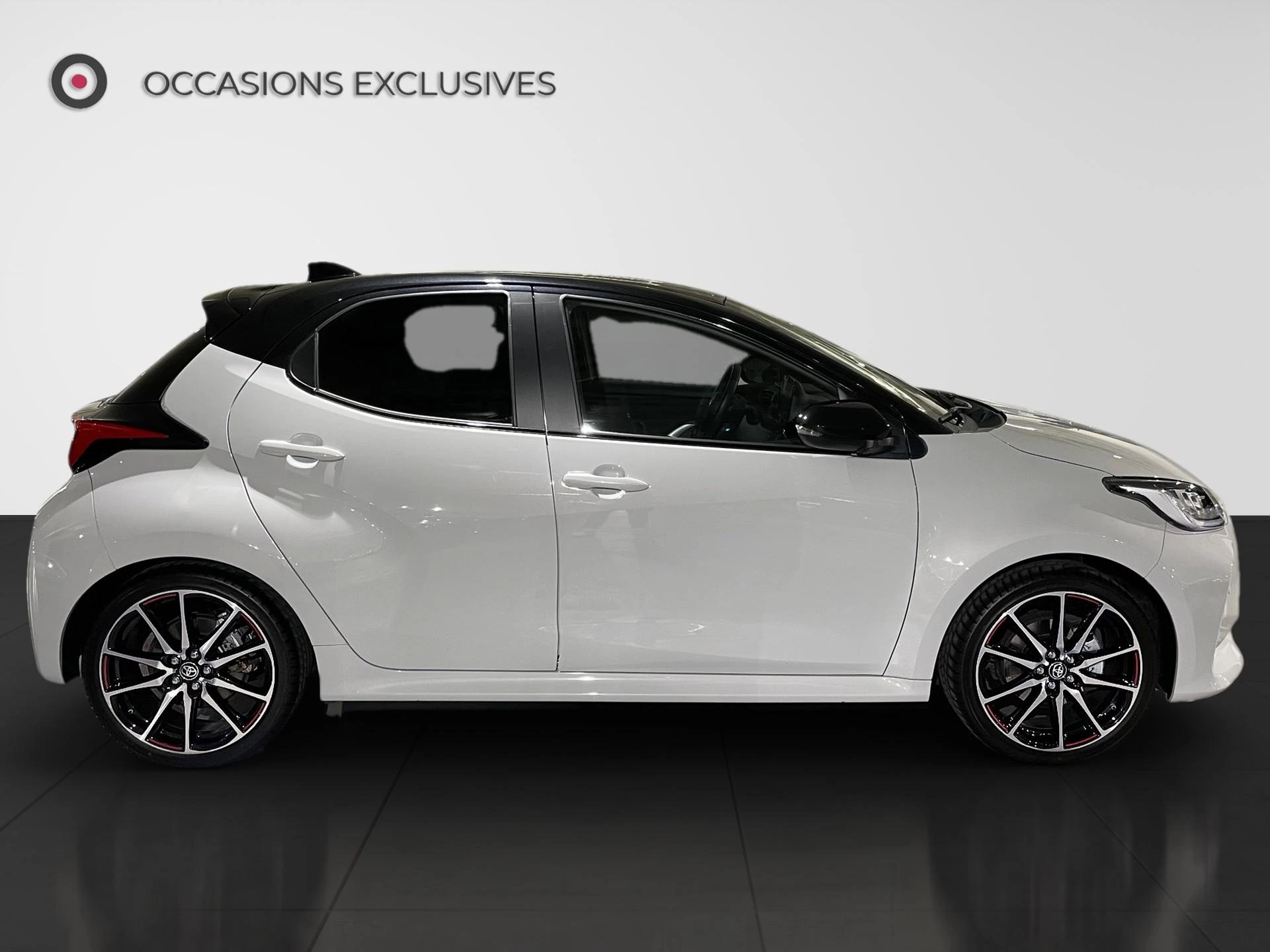 Toyota-Yaris-image-13