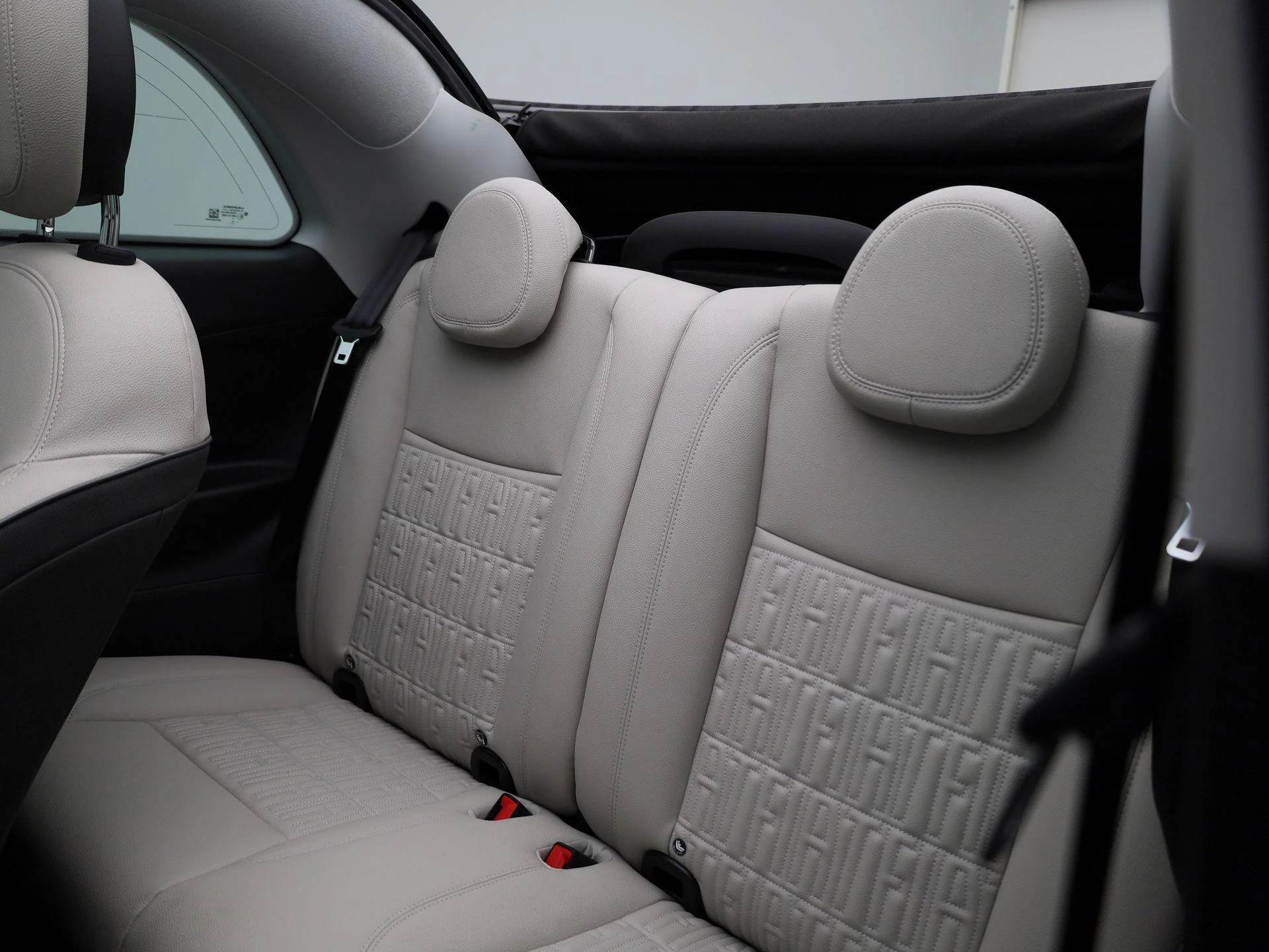 Fiat-500e-image-9