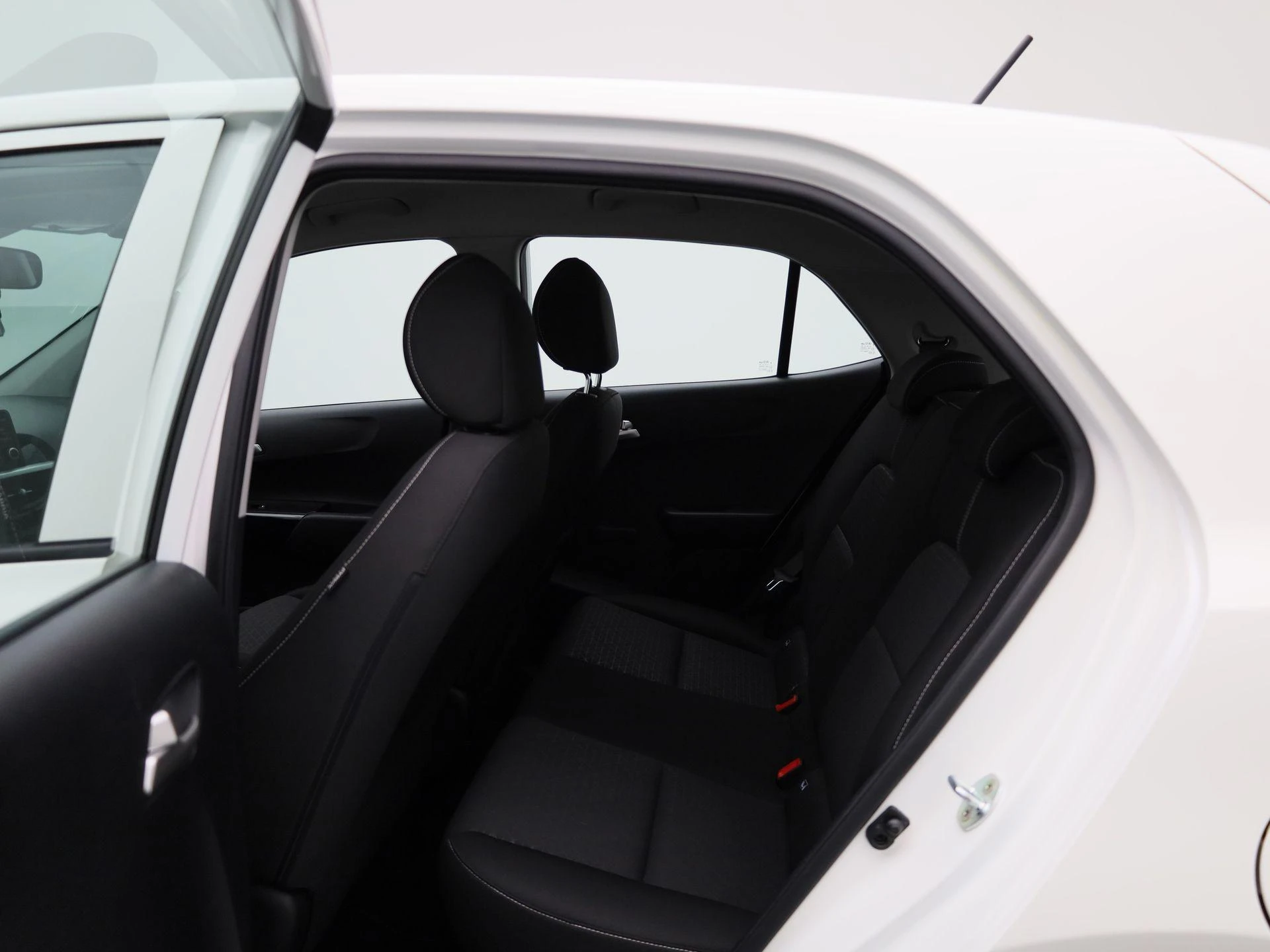 Kia-Picanto-image-9