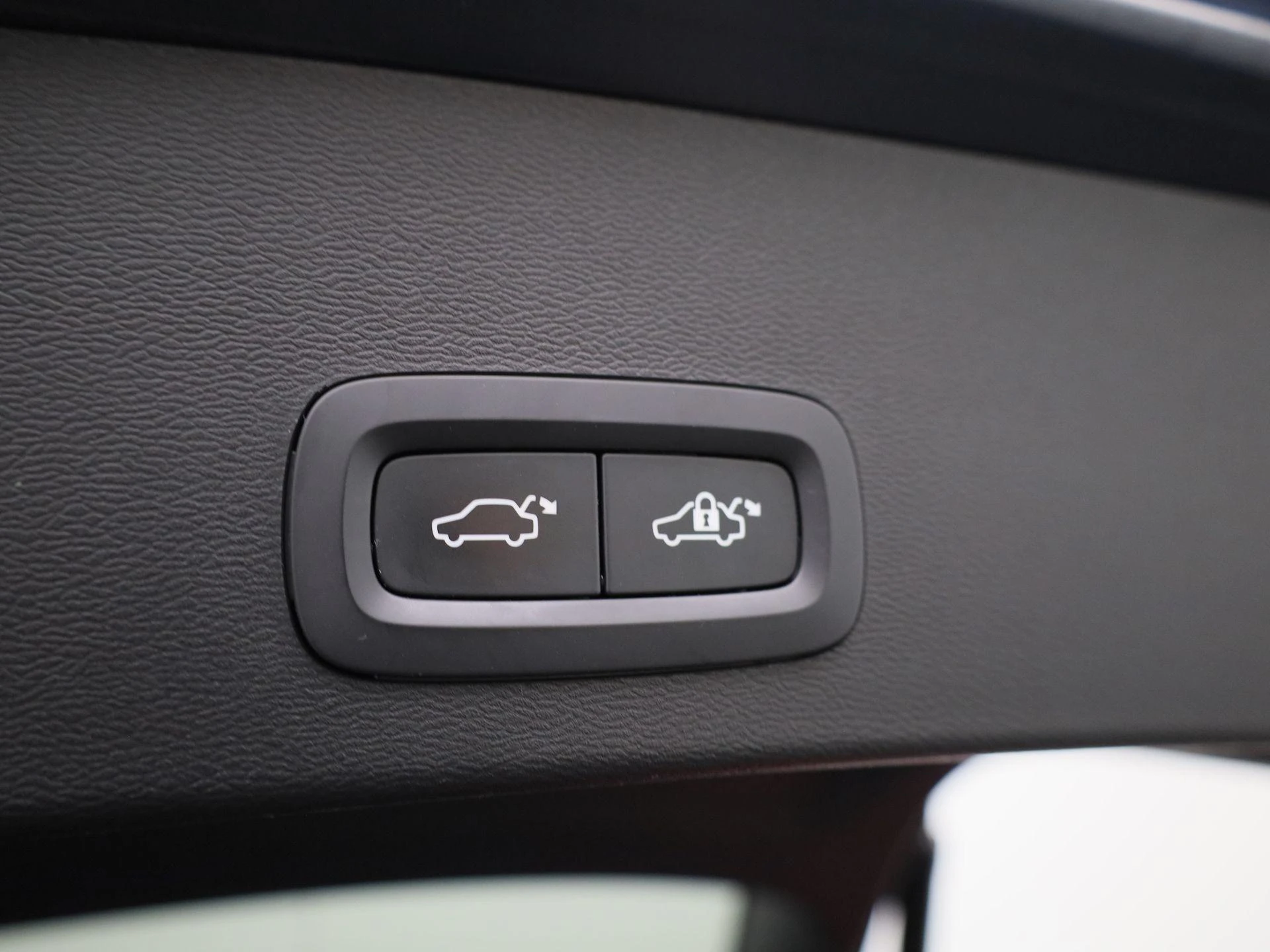 Volvo-XC40-image-11