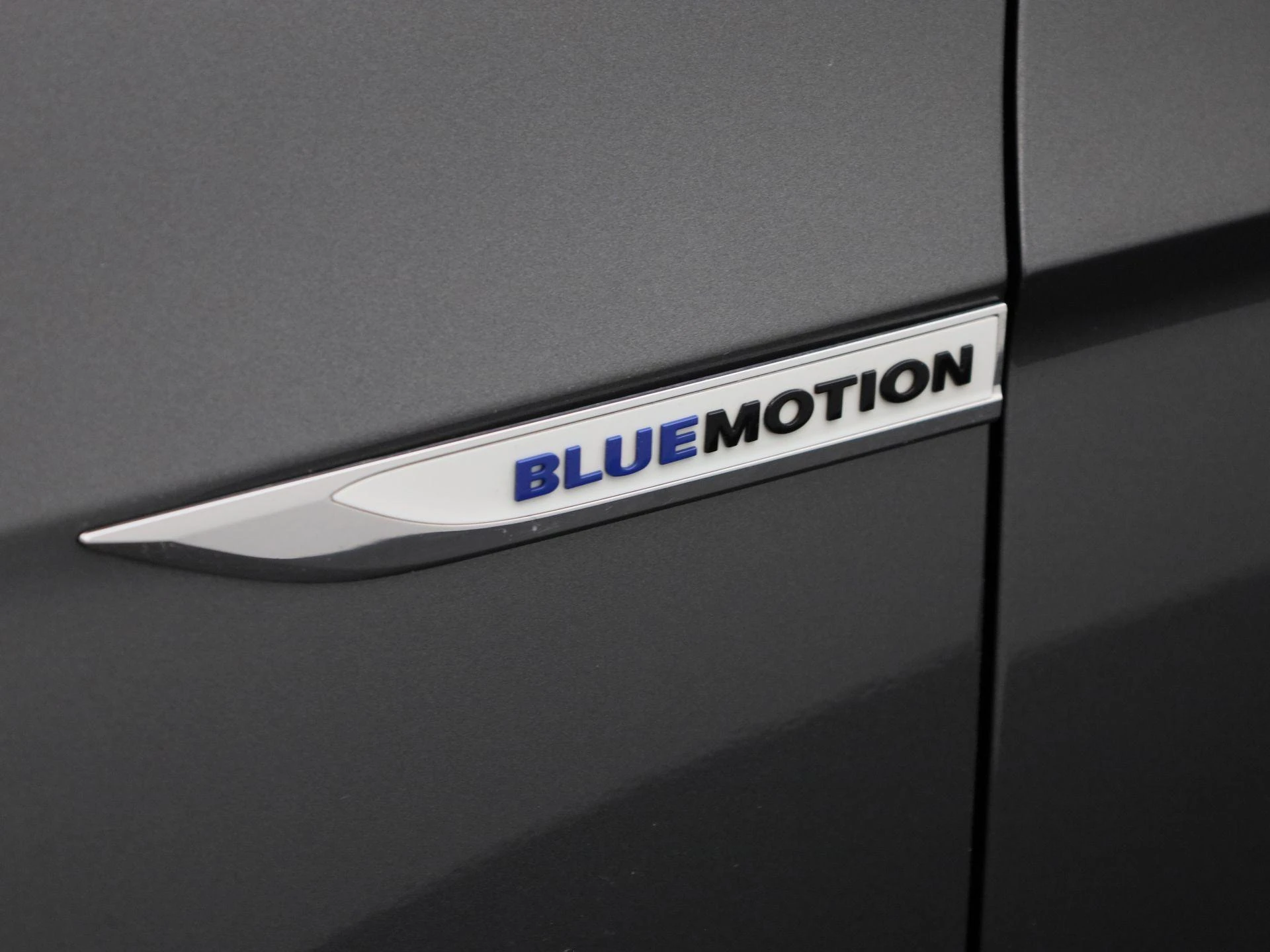 Volkswagen-Golf Sportsvan-image-13