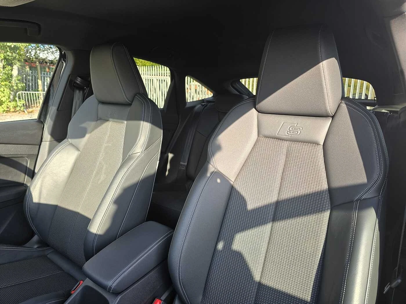 Audi-Q4 Sportback e-tron-image-9