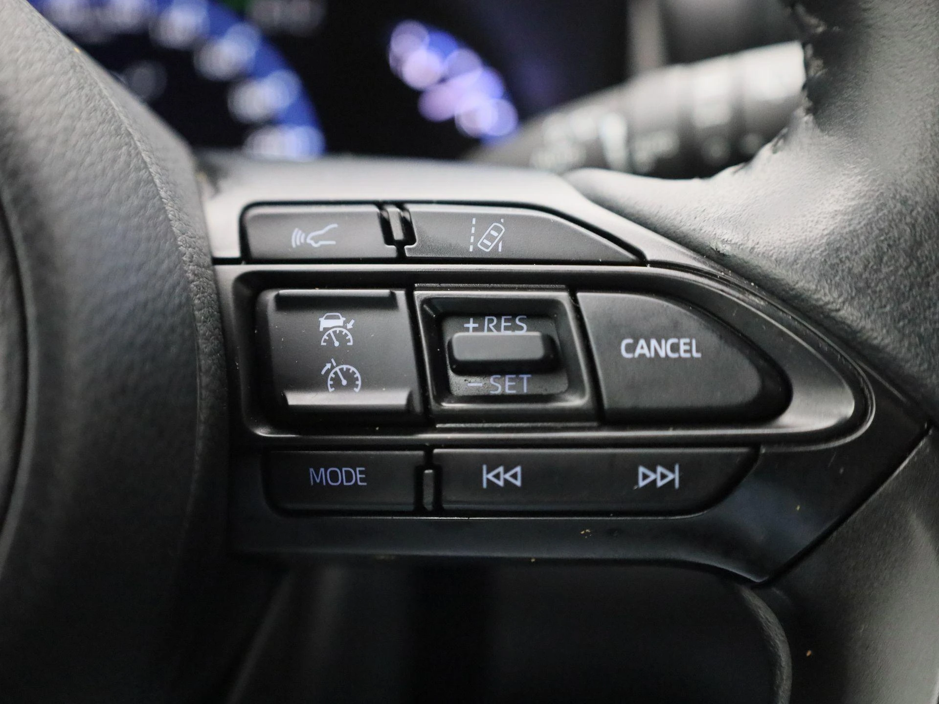 Toyota-Yaris Cross-image-23
