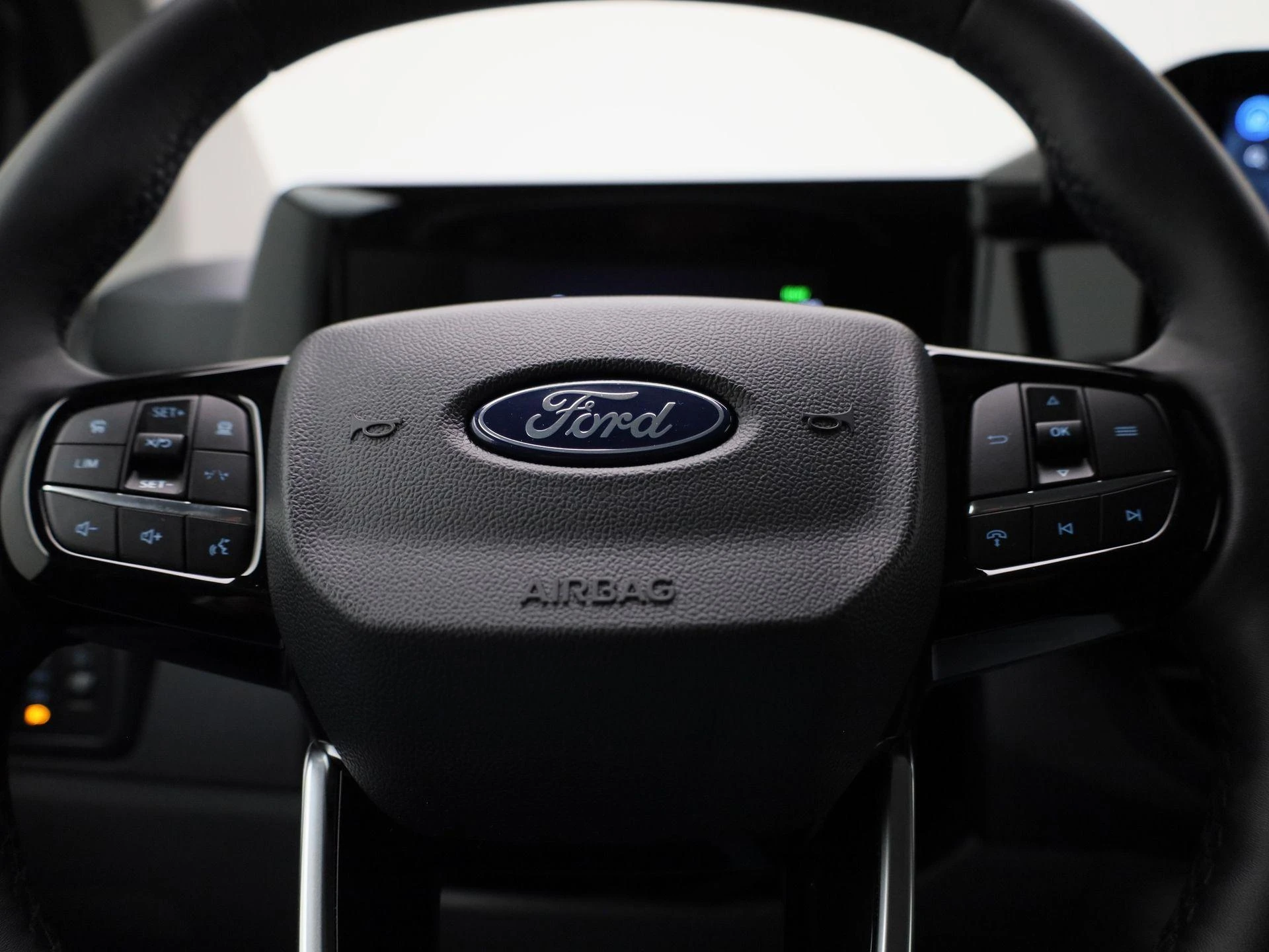 Ford-Transit Custom-image-22
