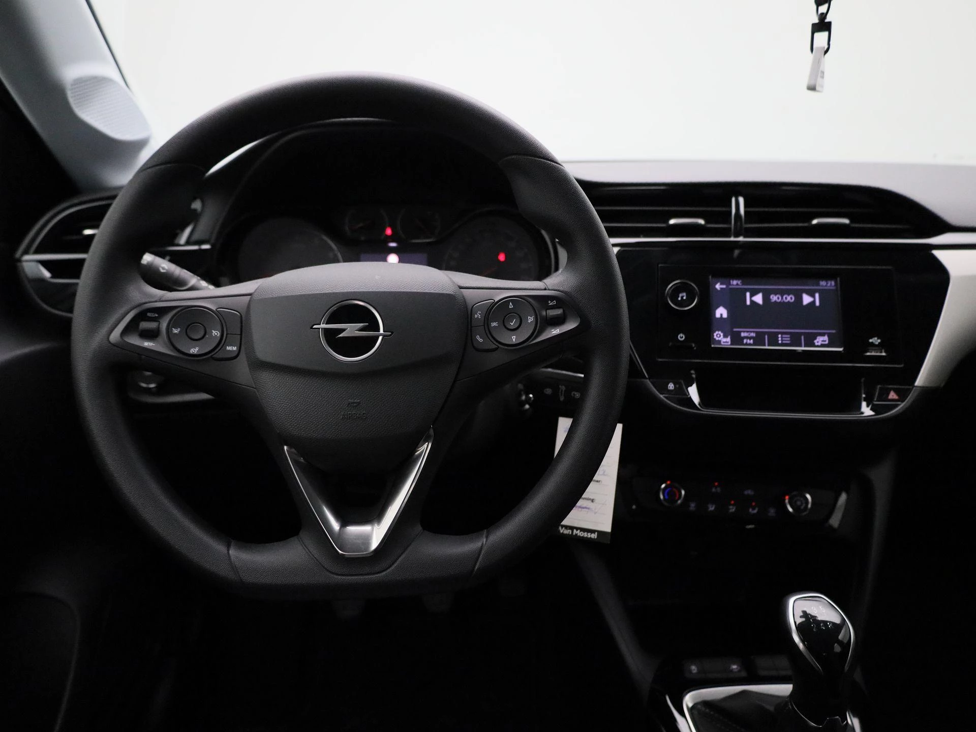 Opel-Corsa-image-6