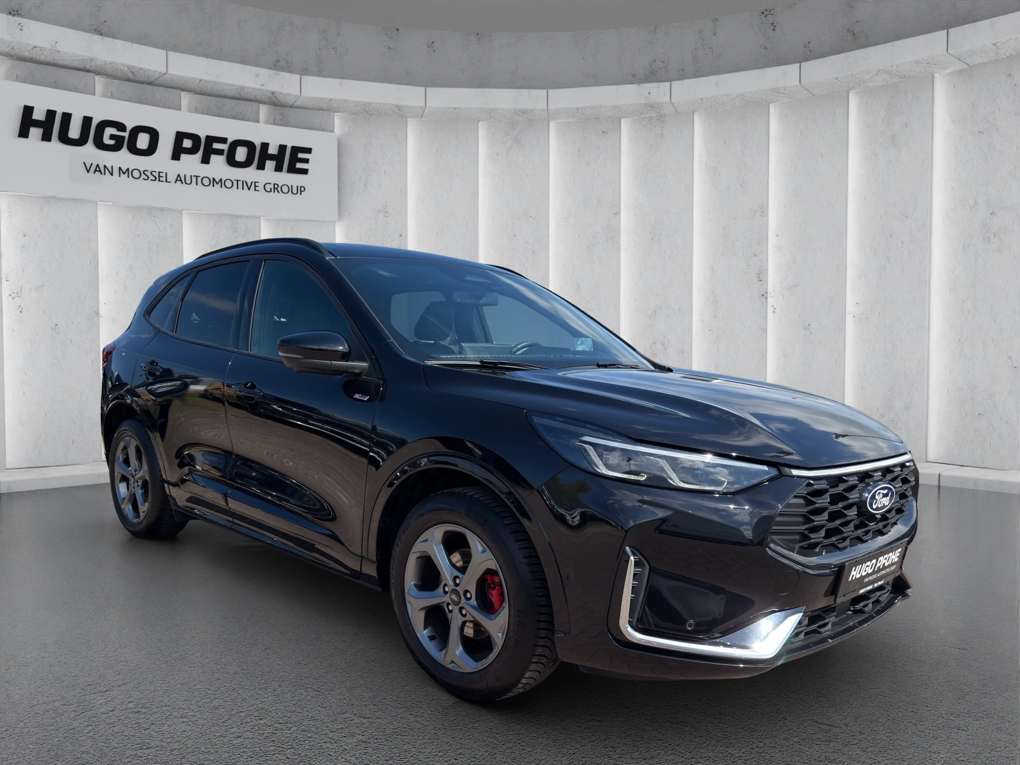 Ford Kuga ST-Line X Aut.*PANO*AHK*360GRAD*LED-MATRIX*NAVI*GRA*WINTER-PKT..