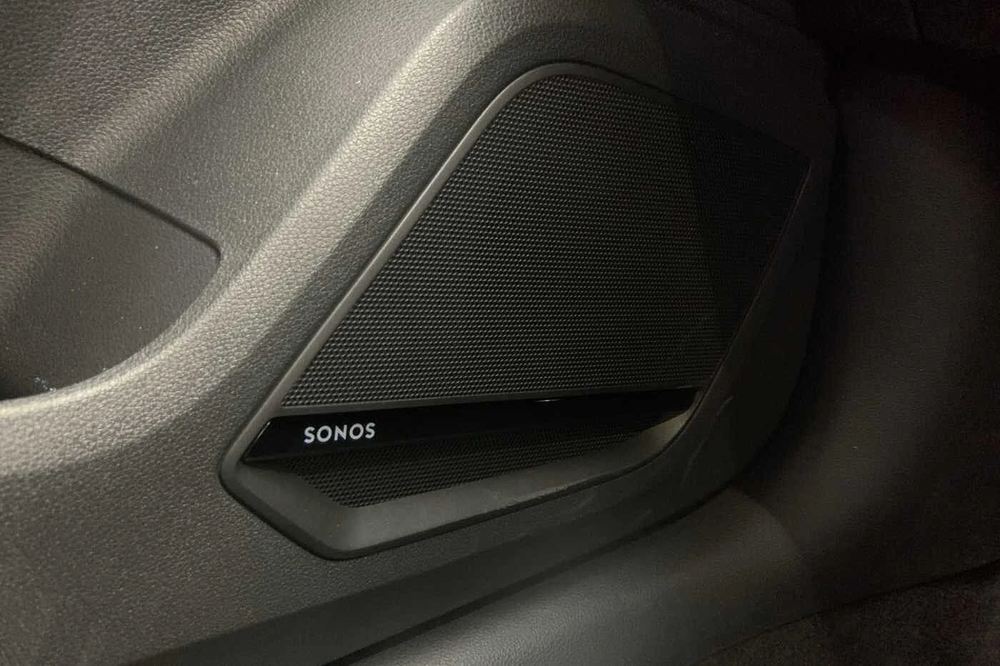 Audi-Q2-image-25
