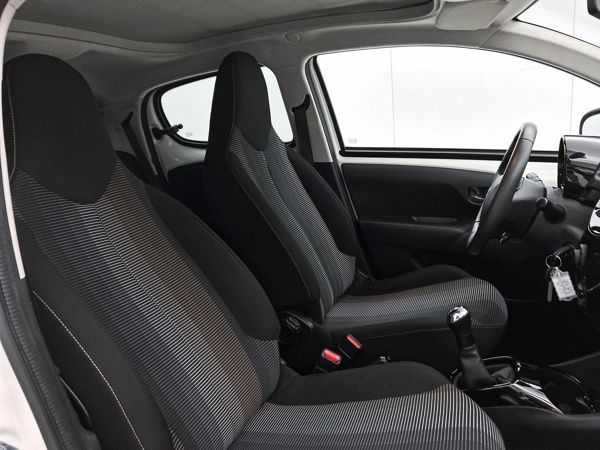 Peugeot-108-image-30