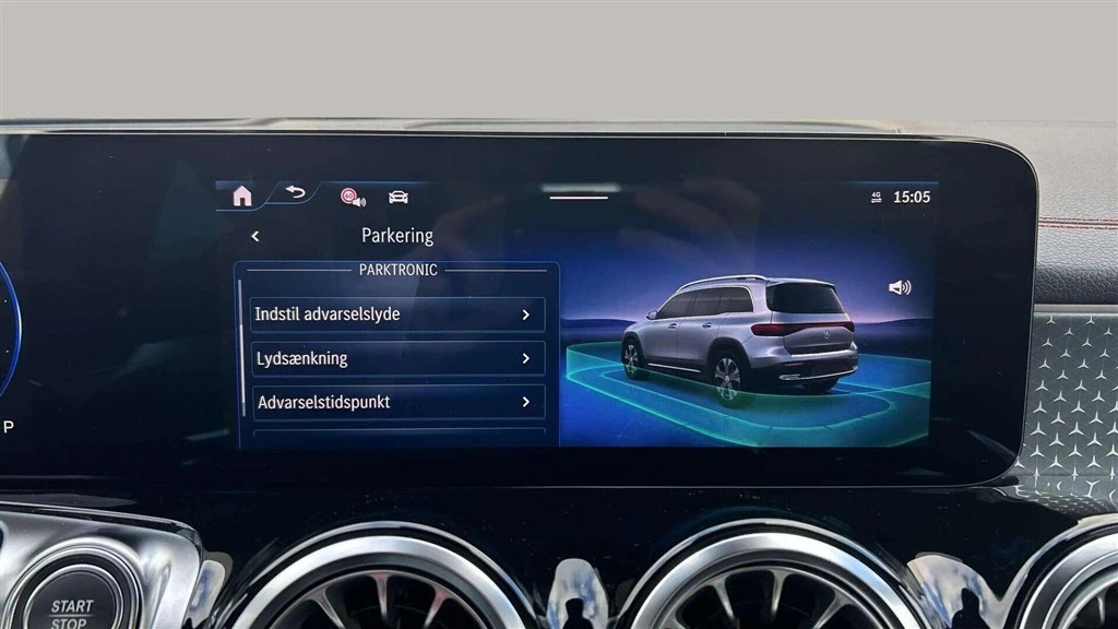 Mercedes-Benz-EQB-image-22