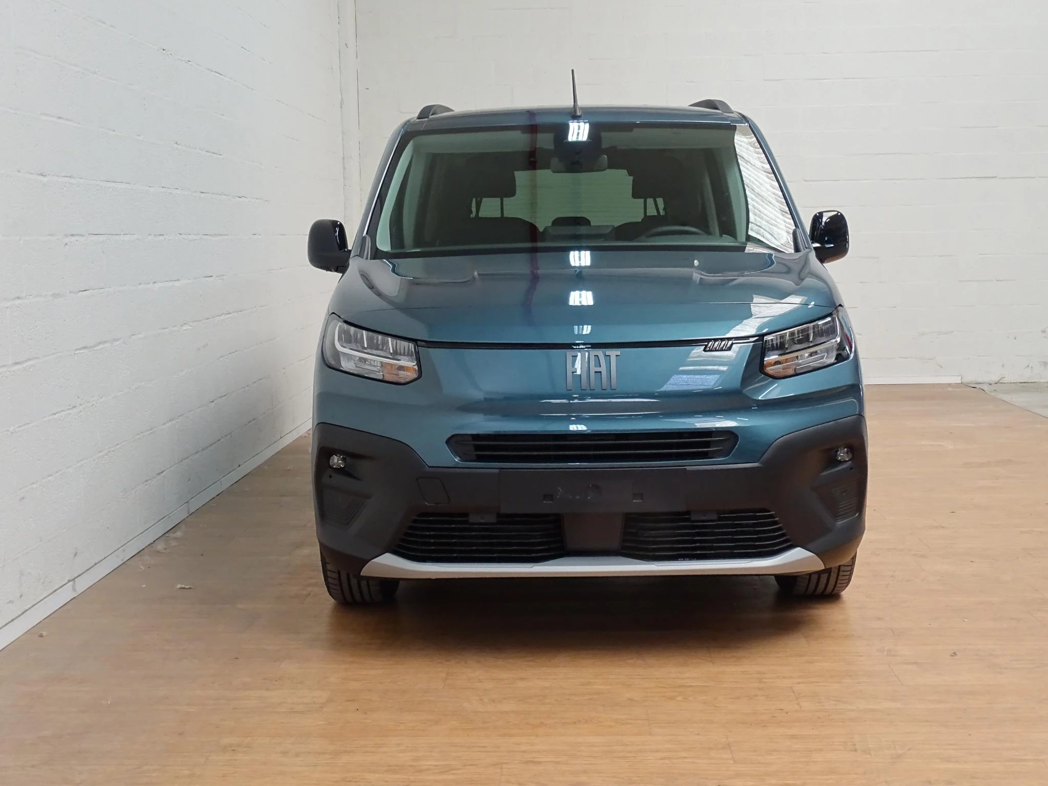 Fiat Qubo L 1.5 BlueHDI 130 S&S AT La Prima Long+7 seats+gps+c