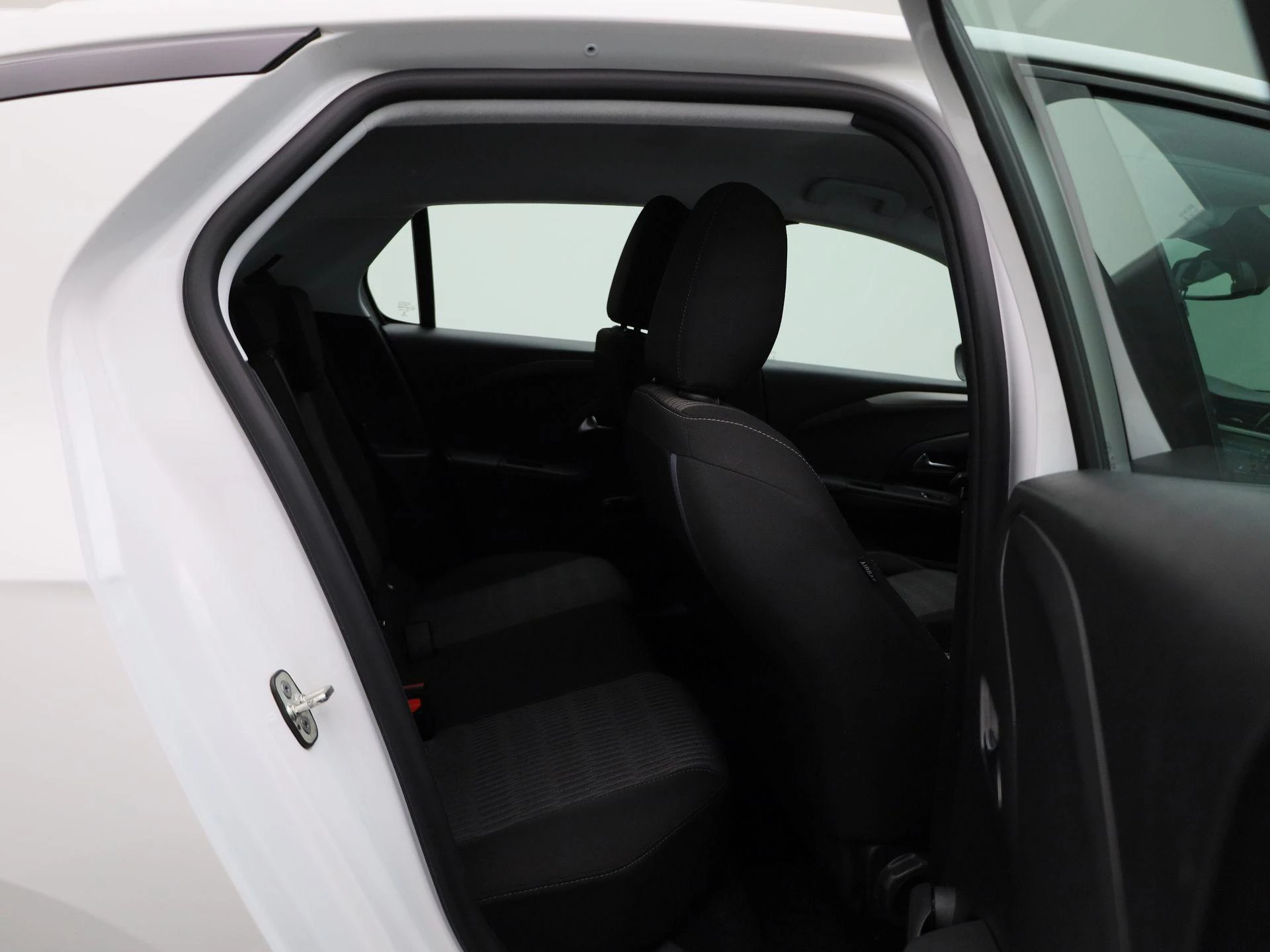 Opel-Corsa-e-image-31
