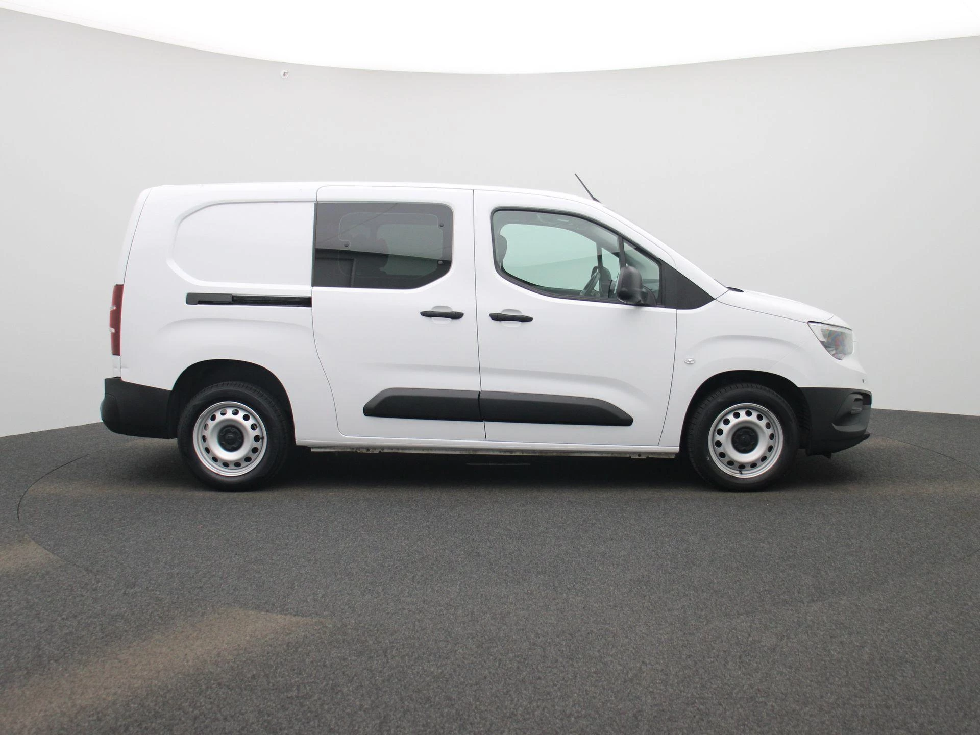 Opel Combo DC L2H1 Heavy 1.5 Turbo D 130 S/S AT8