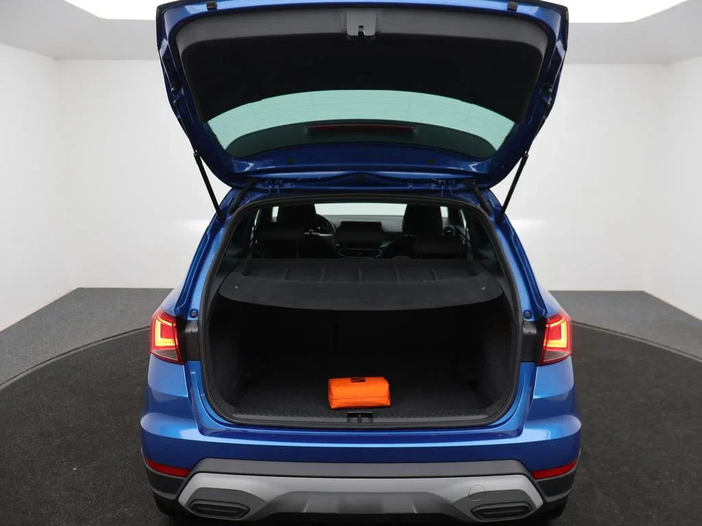 SEAT-Arona-image-11