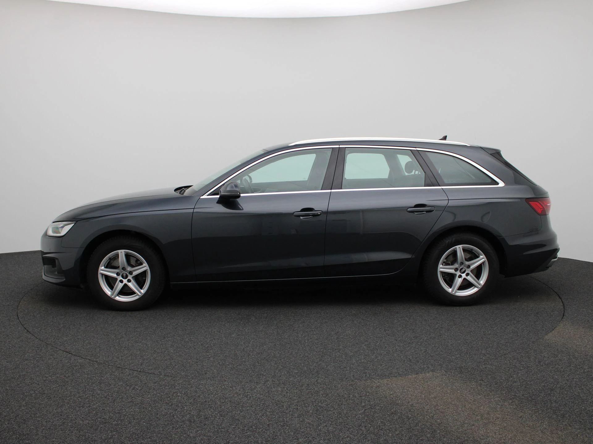 Audi-A4-image-3