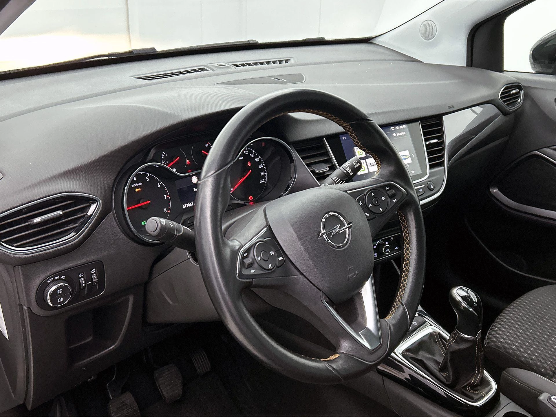 Opel-Crossland X-image-18