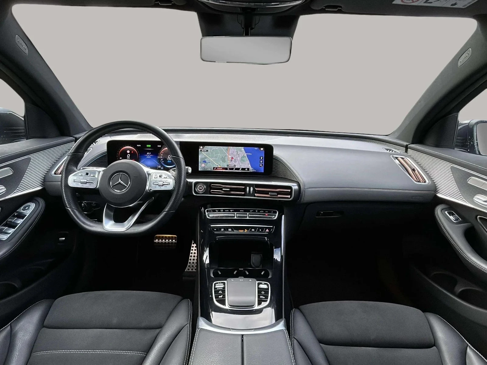 Mercedes-Benz-EQC-image-15