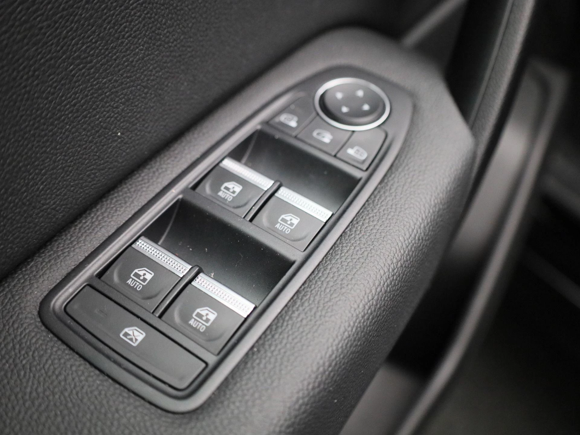 Renault-Captur-image-25