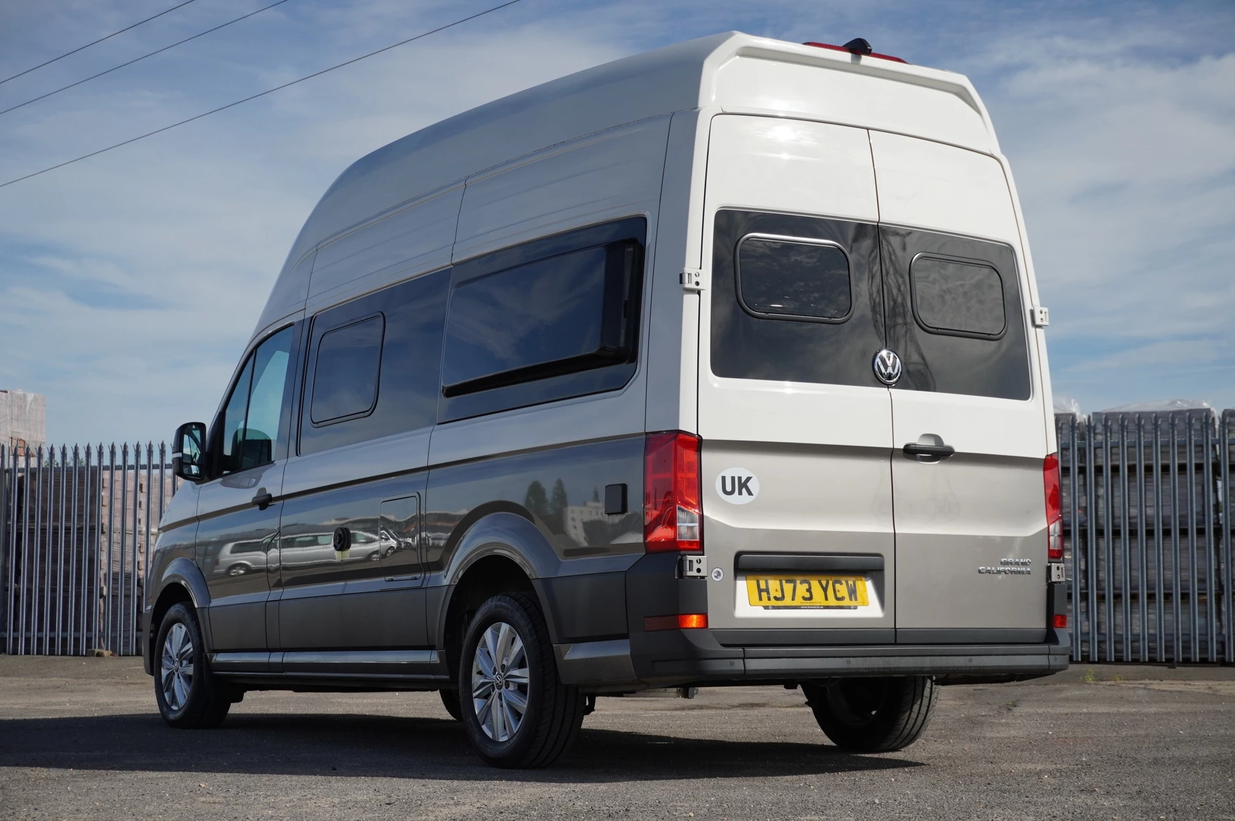 Volkswagen-California-image-2