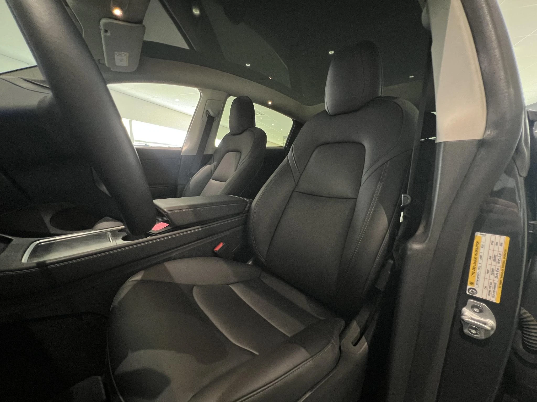 Tesla-Model Y-image-6