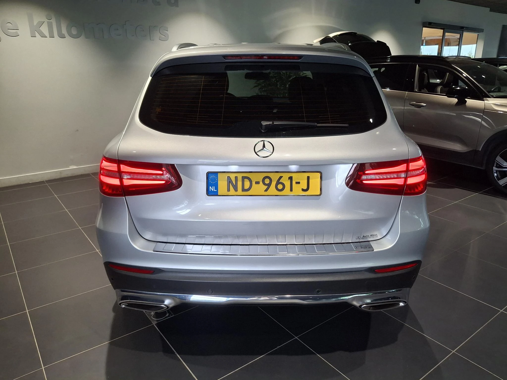 Mercedes-Benz-GLC-image-4