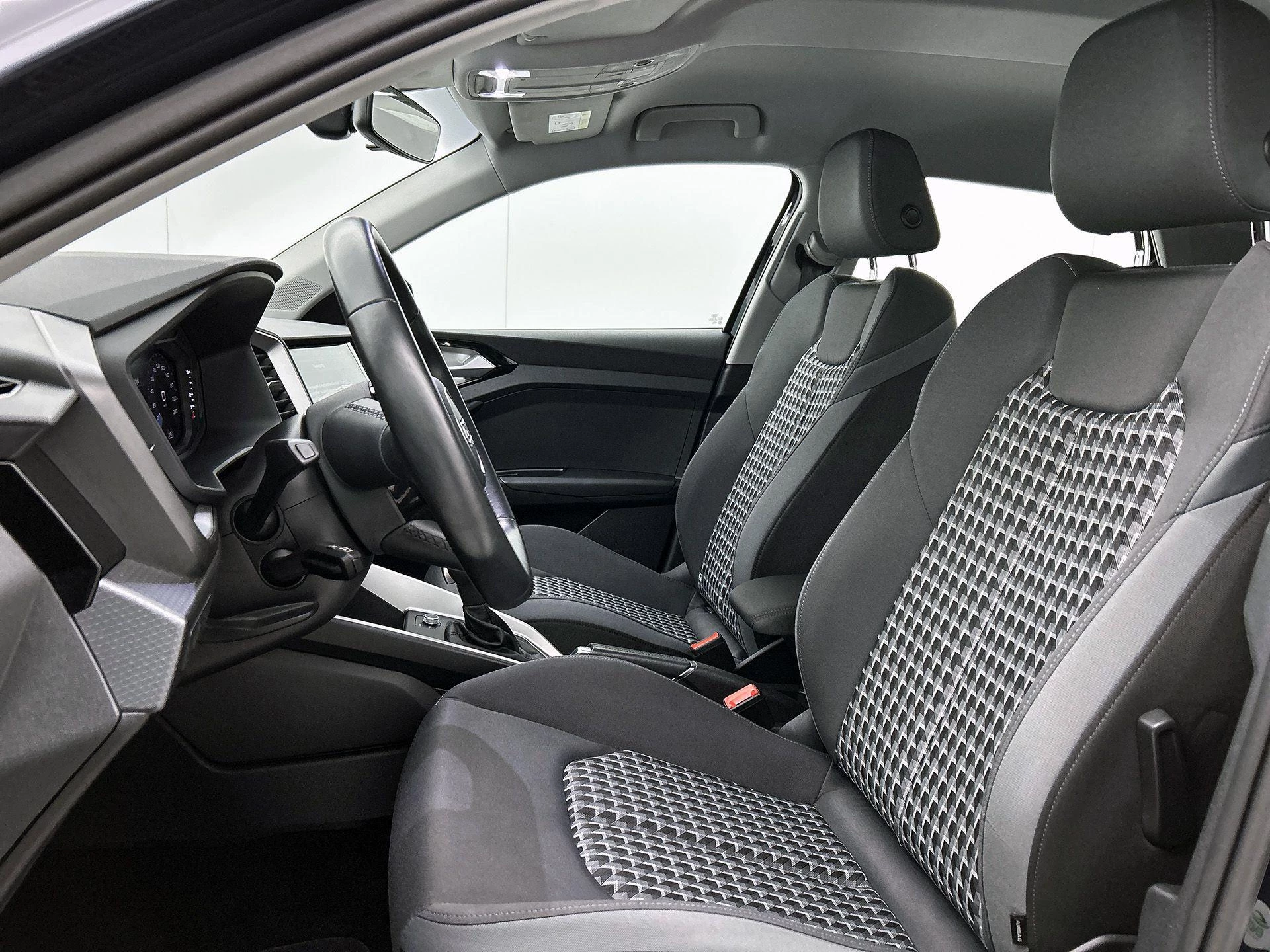 Audi-A1 Sportback-image-8