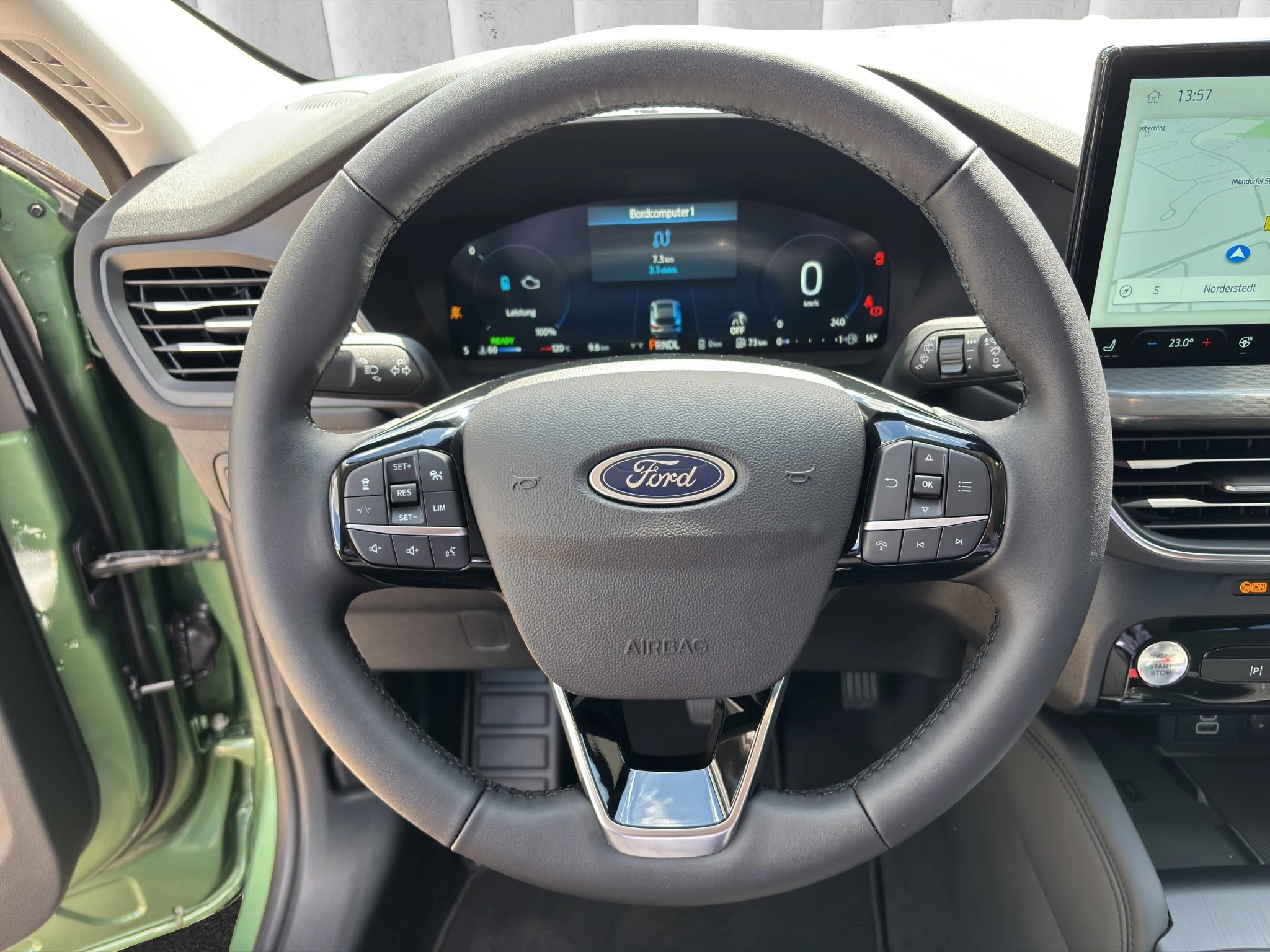 Ford Kuga Titanium 2.5 Duratec Plug-in-Hybrid CVT Sports Utility Vehicle. 178 kW. MJ 2026.25
