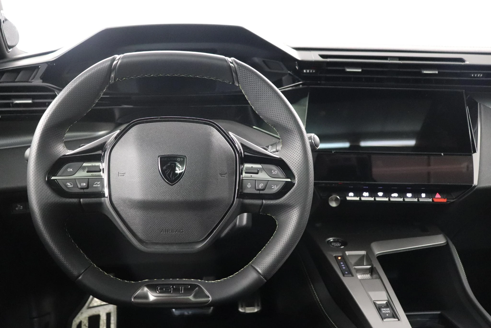 Peugeot-408-image-11