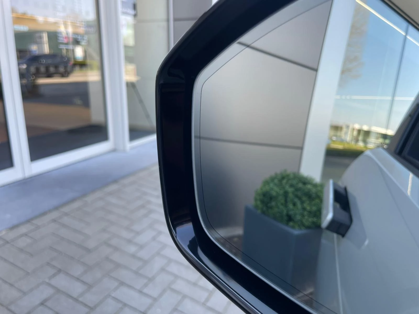 Land Rover Range Rover Evoque P160 S FWD Auto. 26.5MY