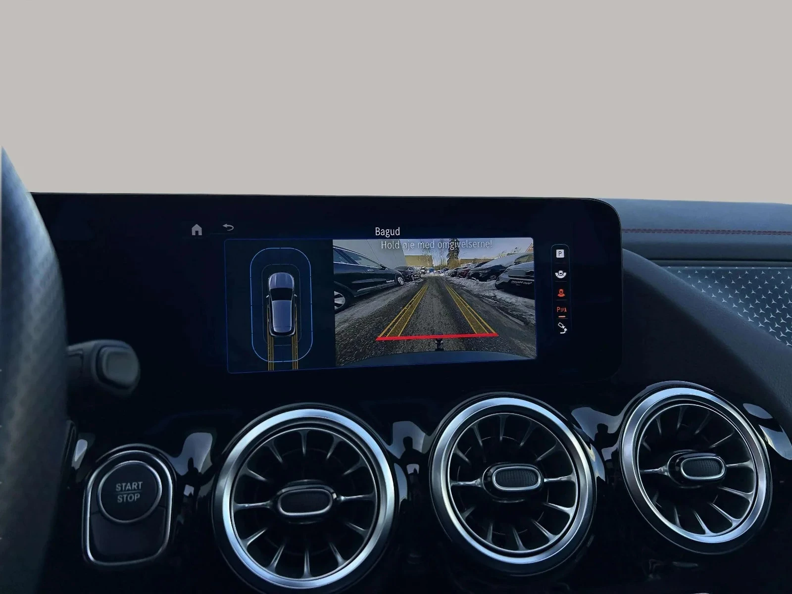 Mercedes-Benz-EQA-image-15