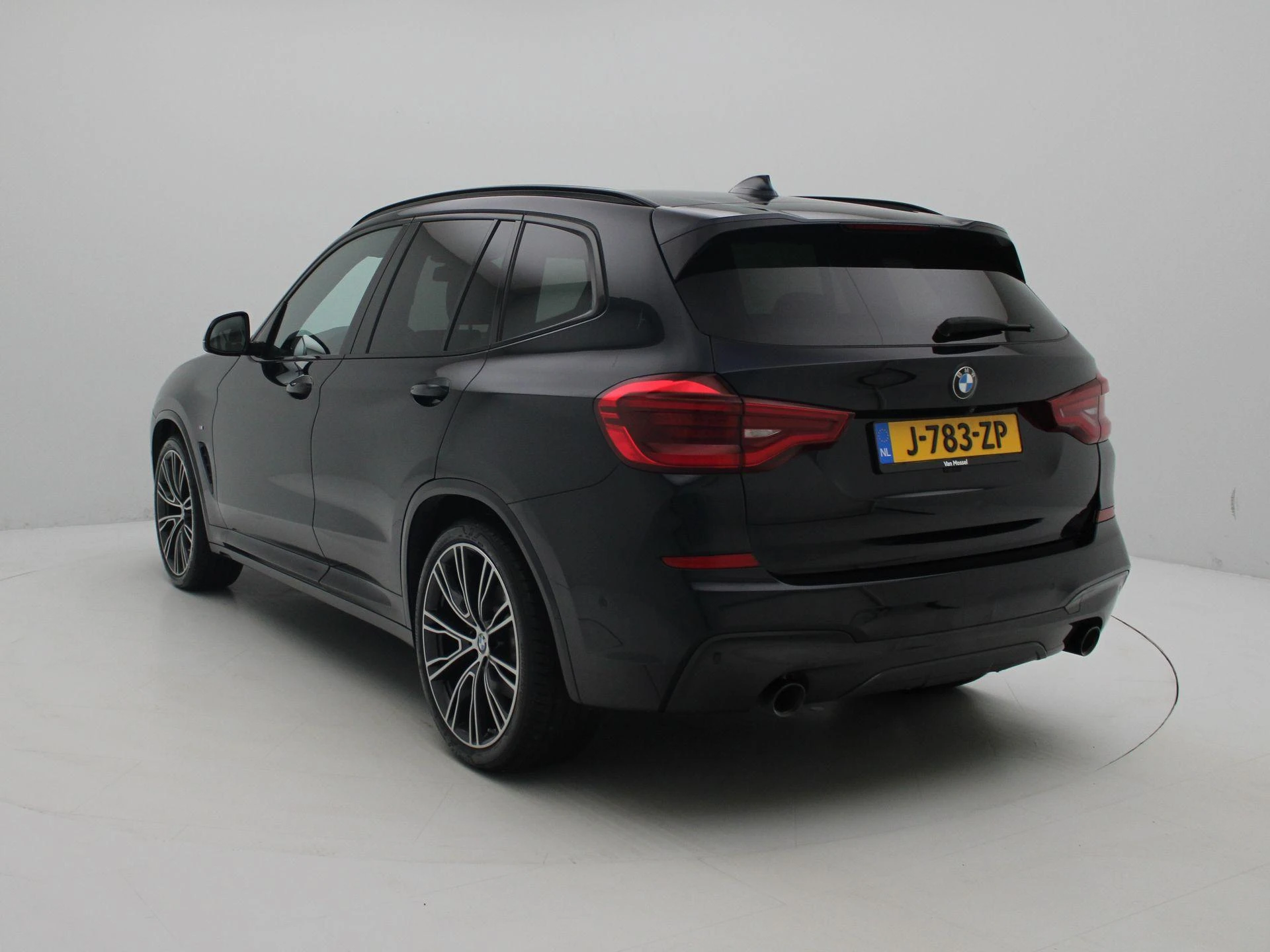 BMW-X3-image-2
