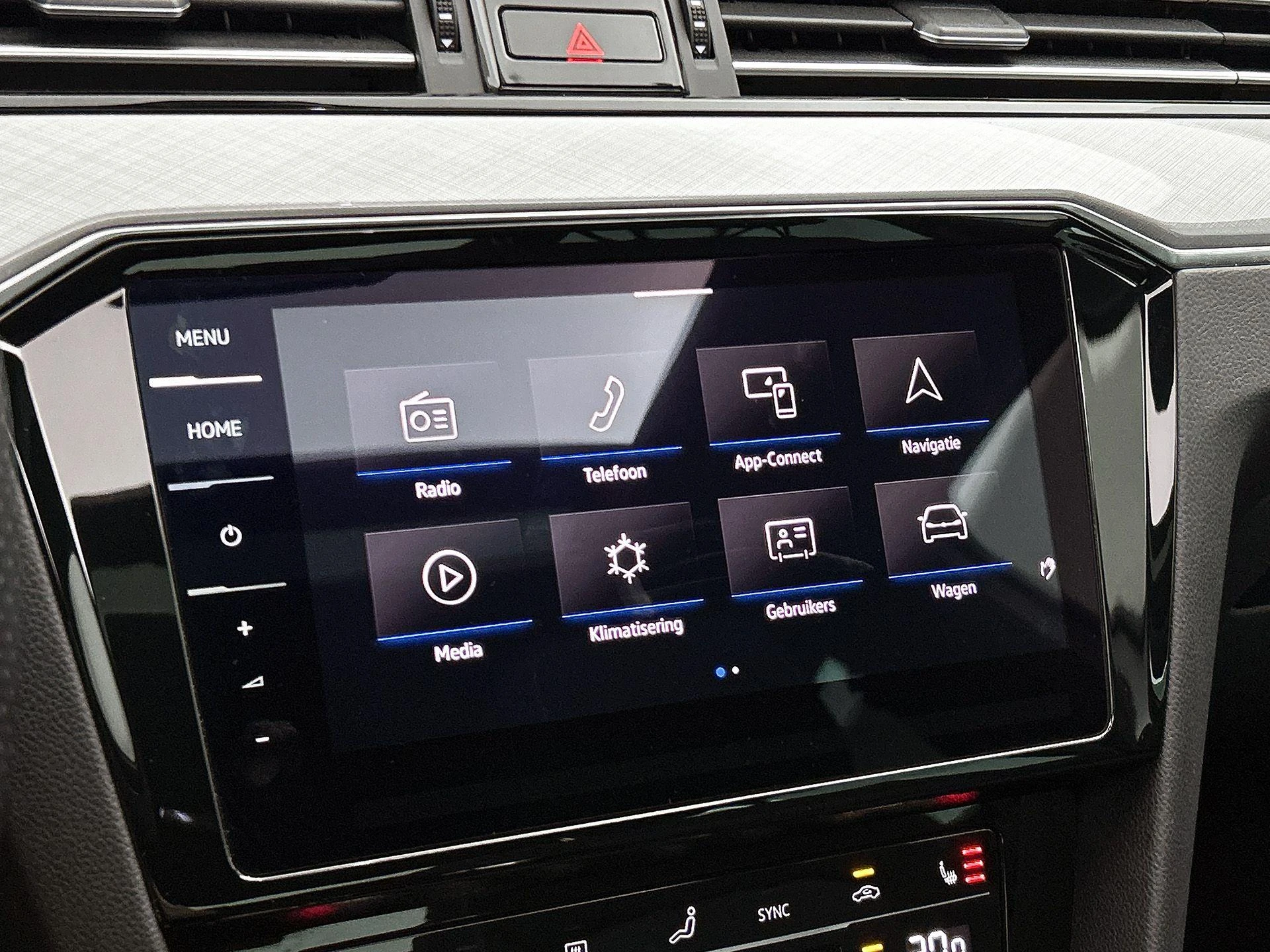 Volkswagen-Passat-image-6