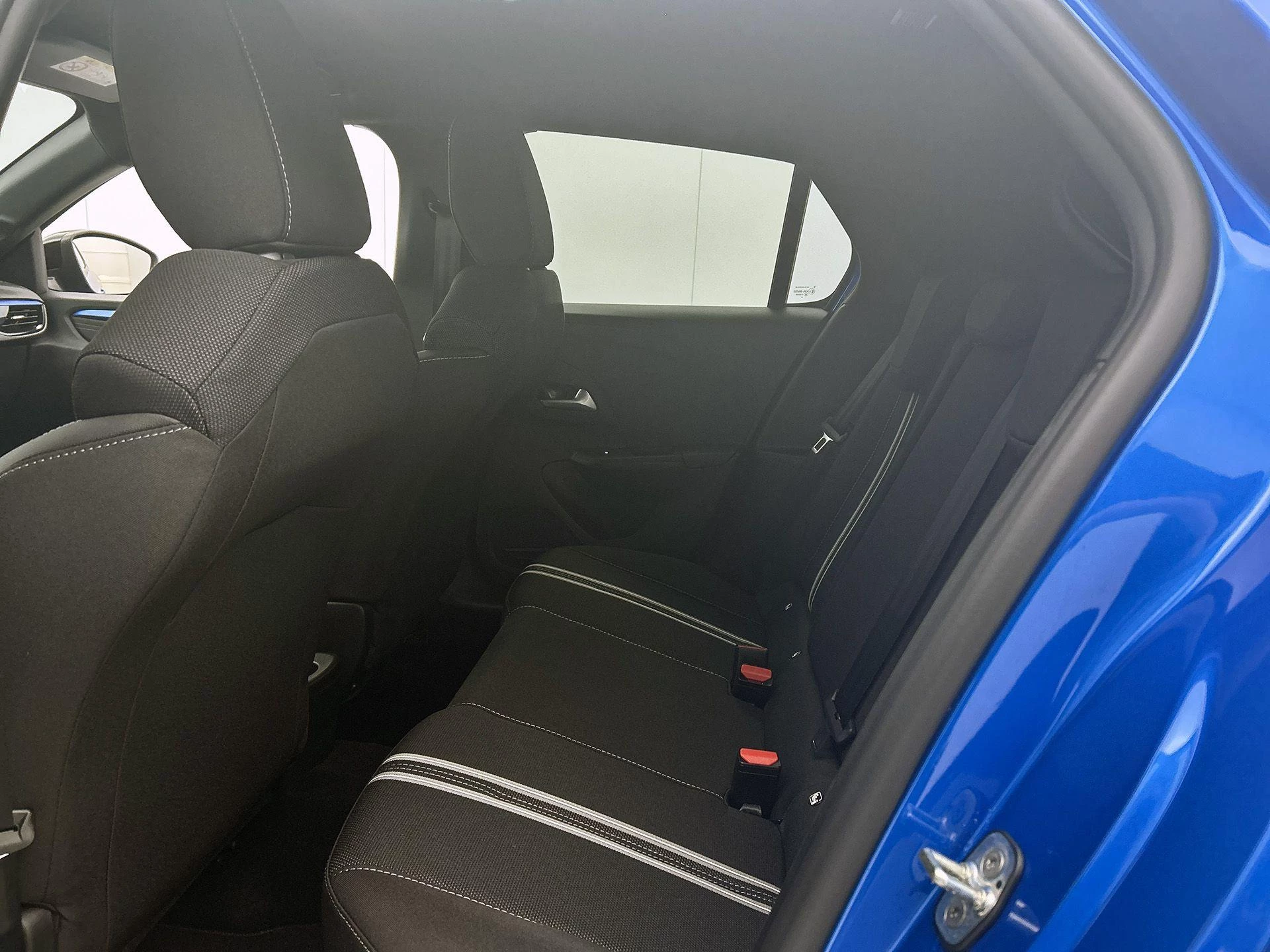 Opel Corsa 1.2 Turbo Yes