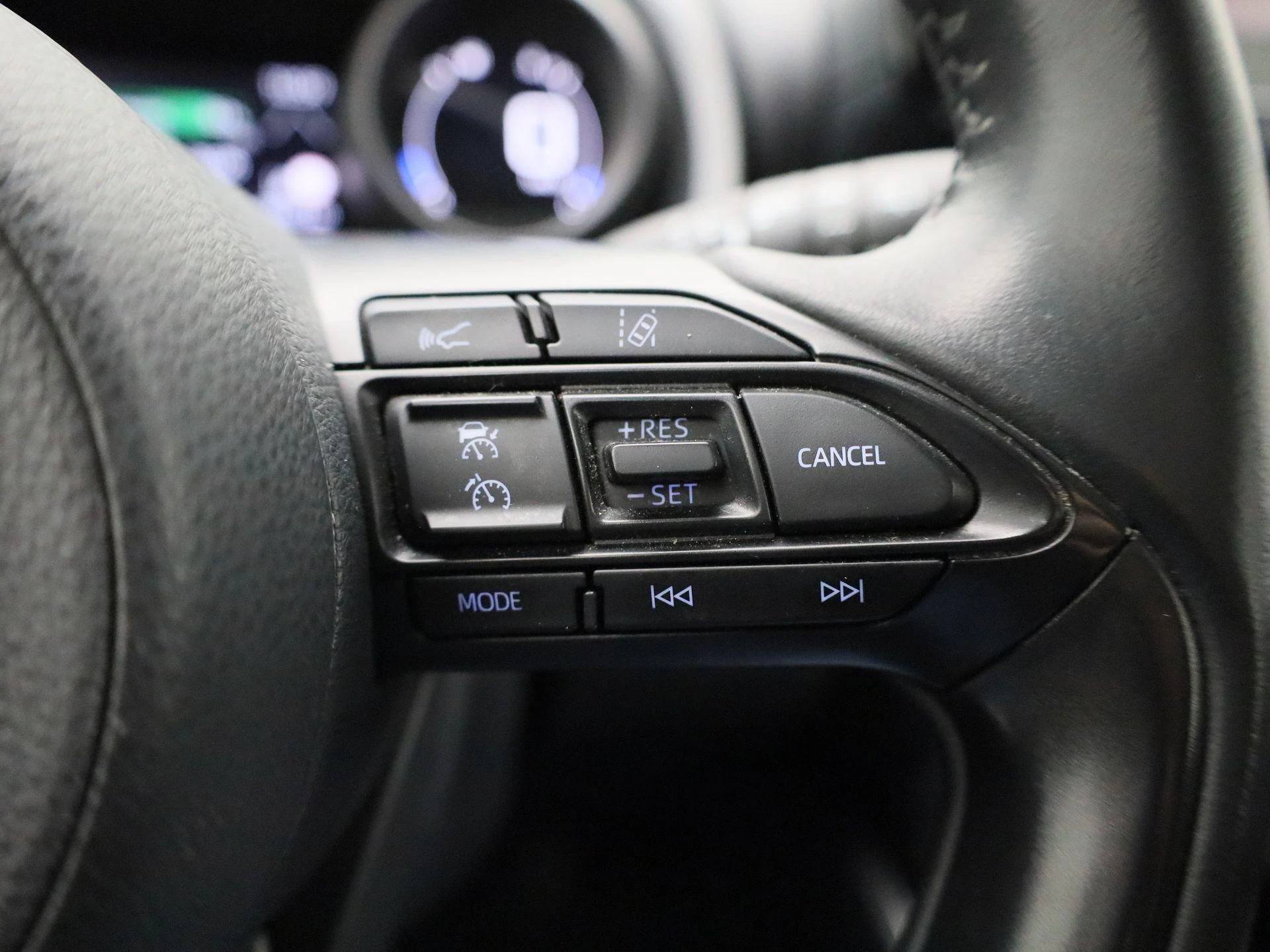 Toyota Yaris 1.5 Hybrid Business Plus