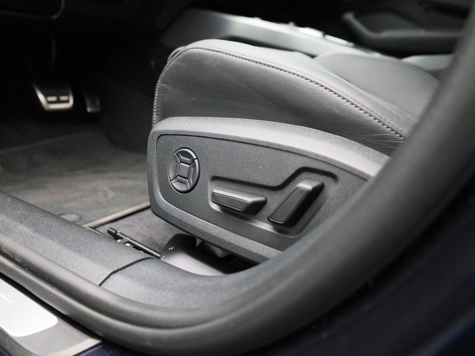 Audi A5 Avant 2.0 e-hybrid quattro S edition Competition